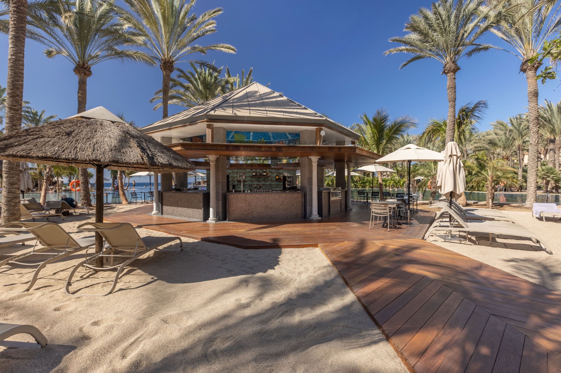 poolbar lopesan costa meloneras