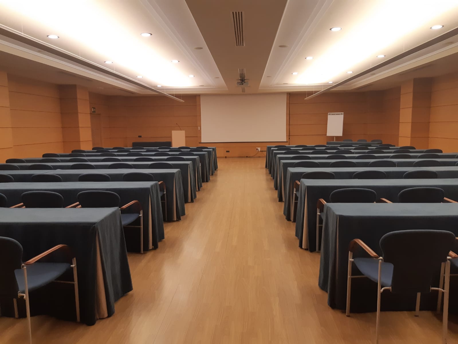 besprechungen lopesan costa meloneras