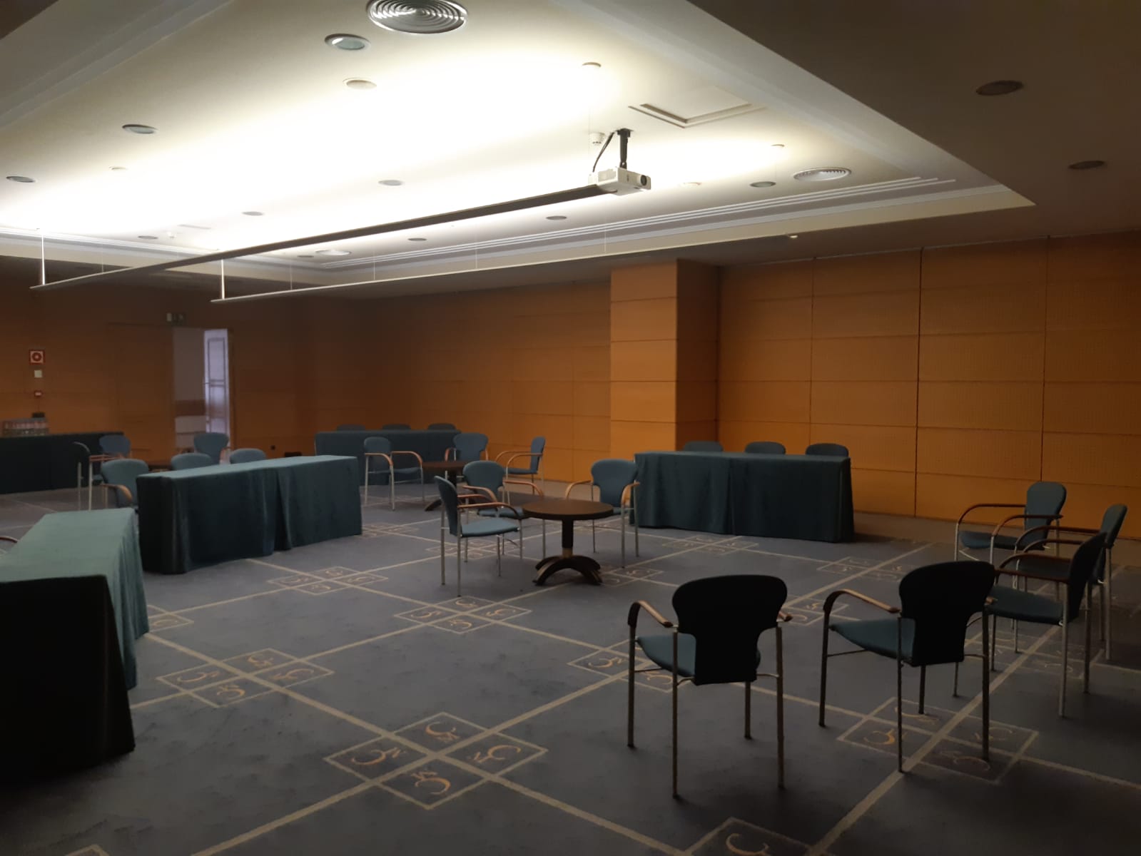 informelles zimmer lopesan costa meloneras veranstaltungen