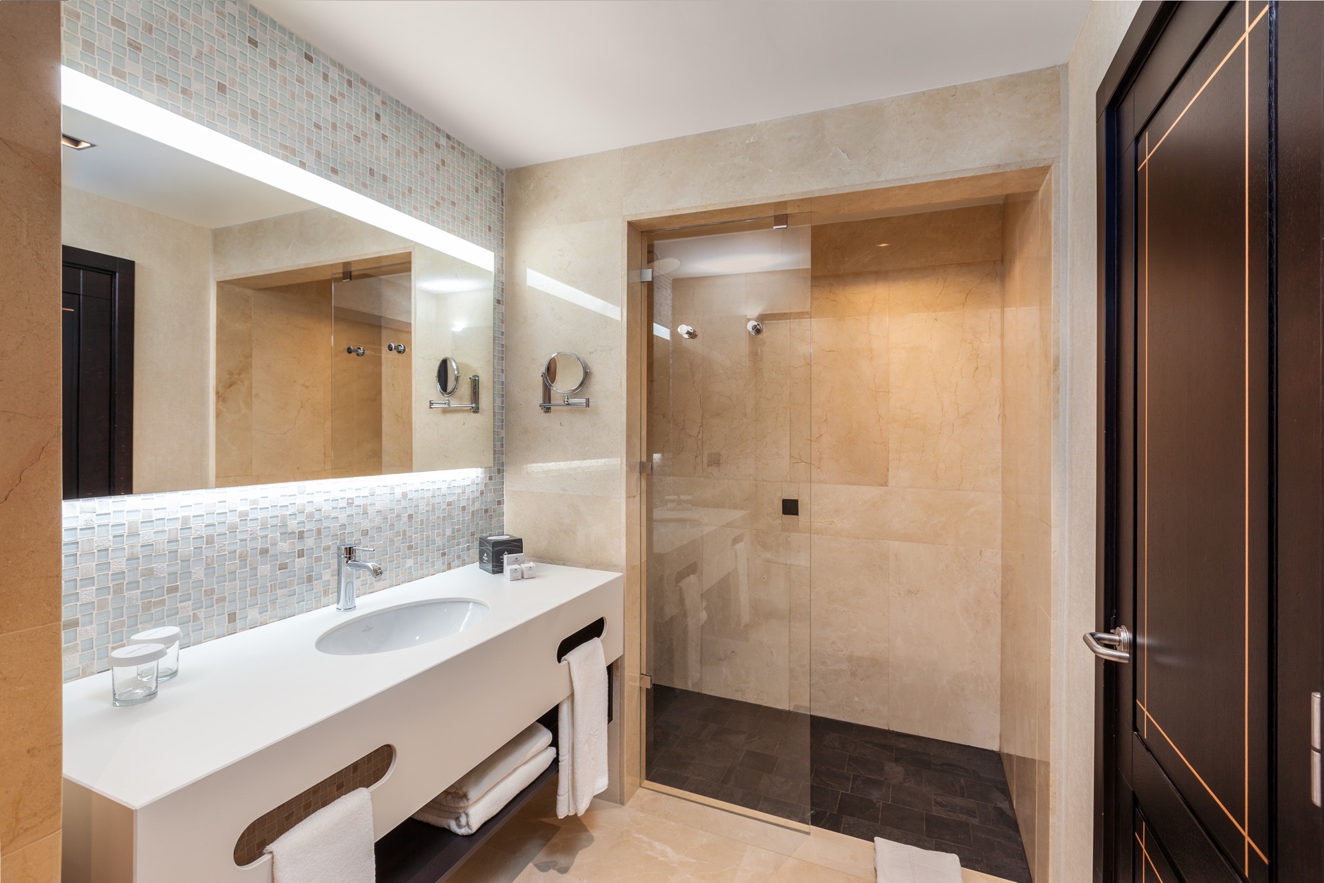 baño habitación family room lopesan costa meloneras resort & spa