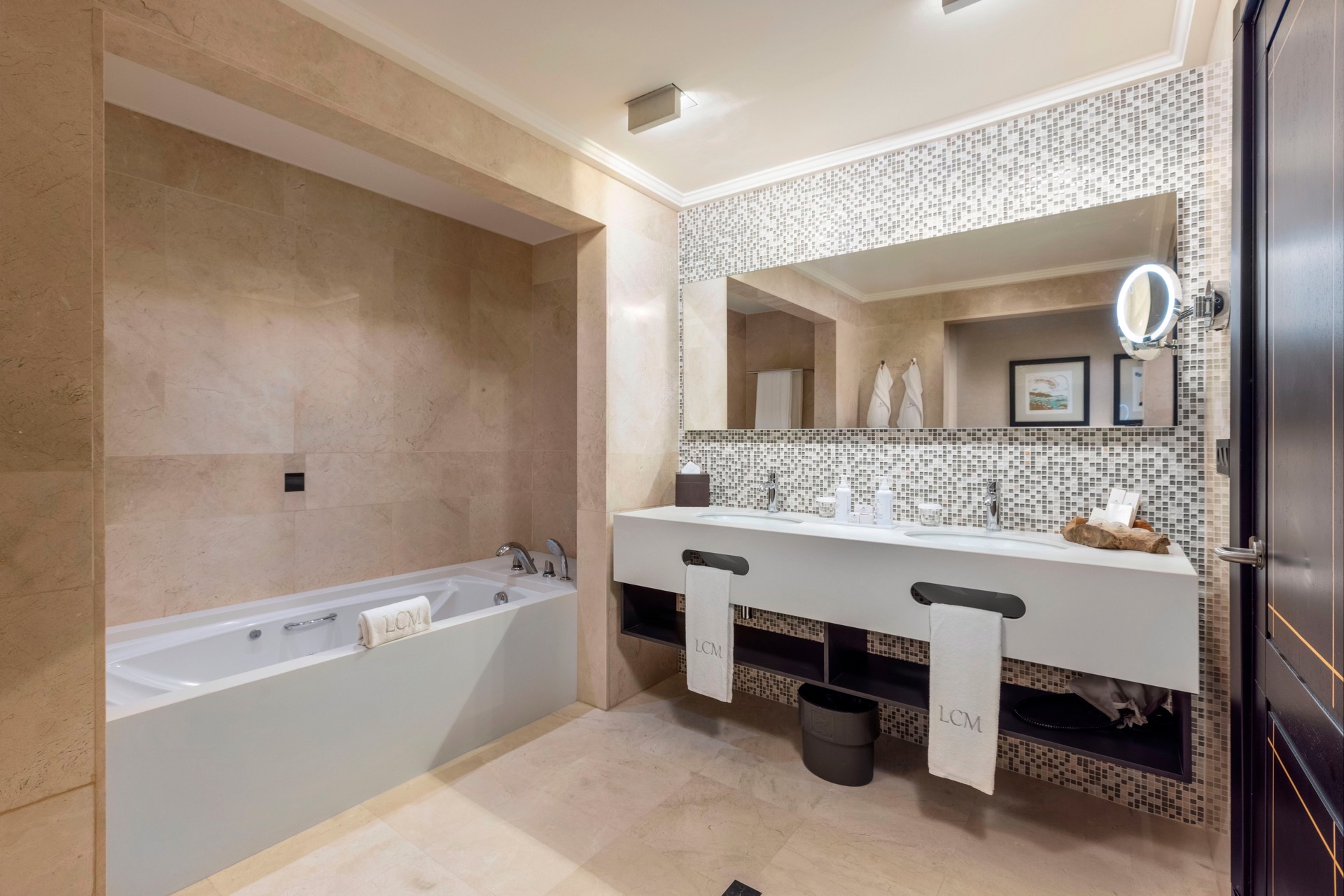 baño master suite view lopesan costa meloneras