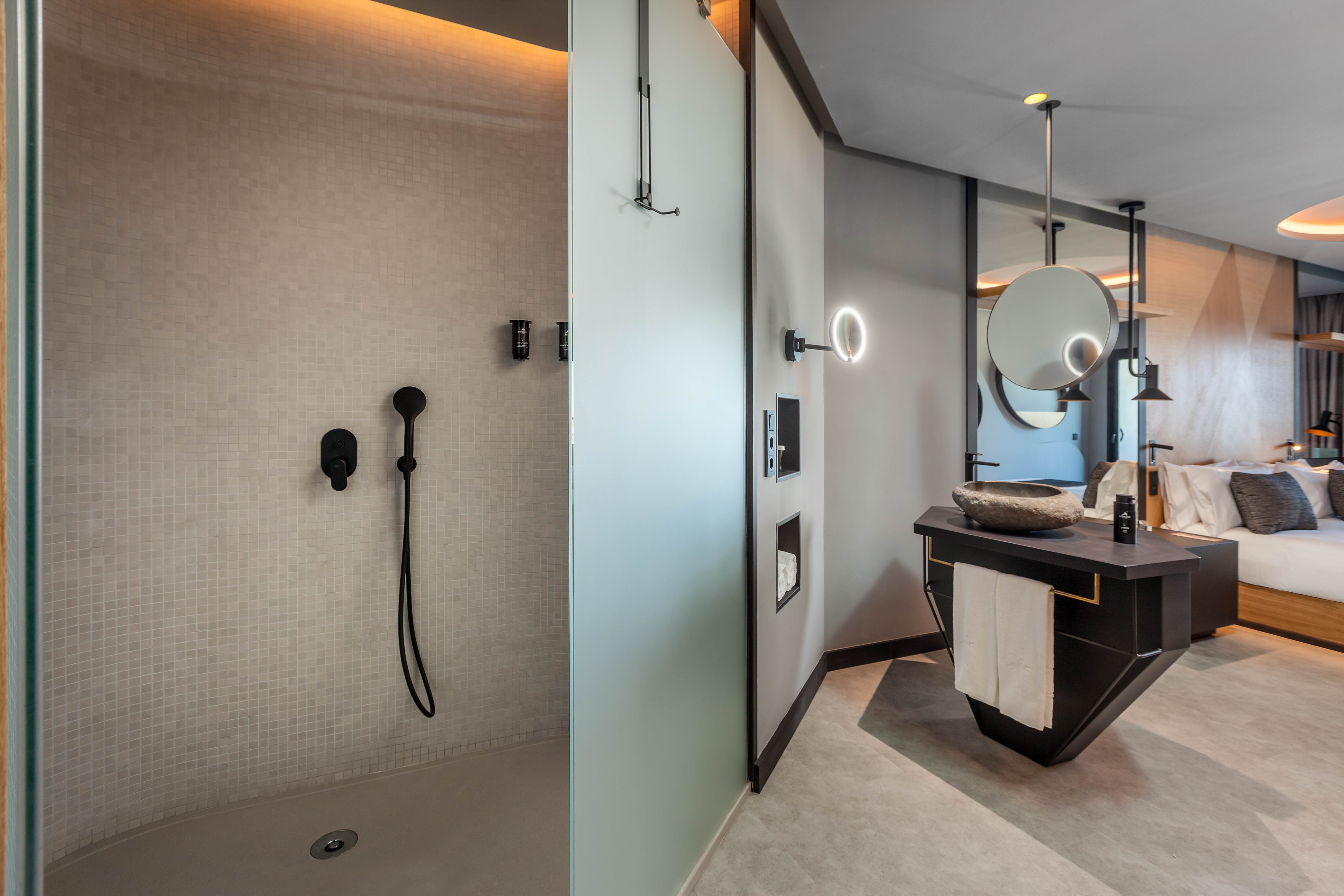 photos bathroom superior double rooms view hotel faro lopesan collection
