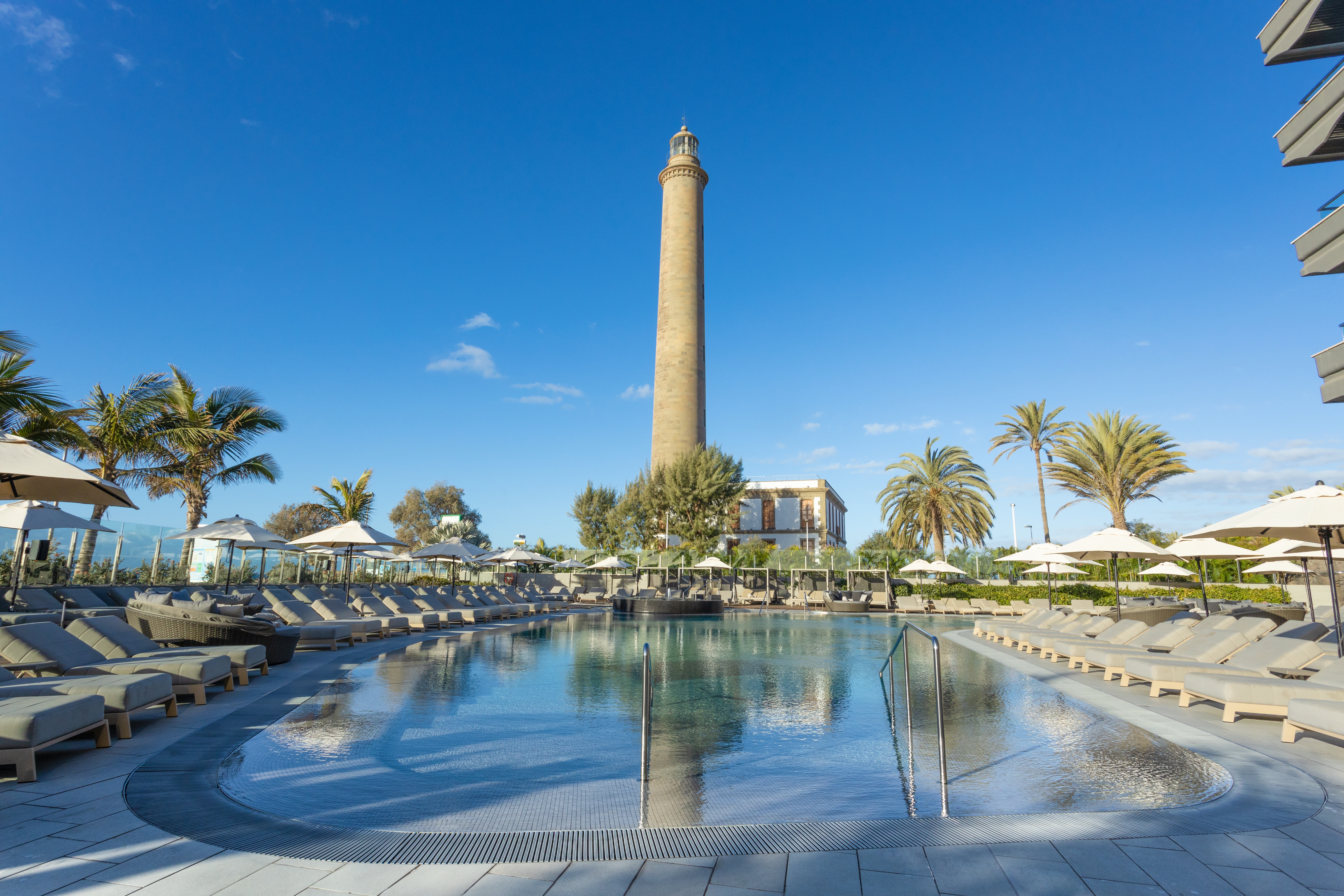 photos pool facilities hotel faro lopesan collection