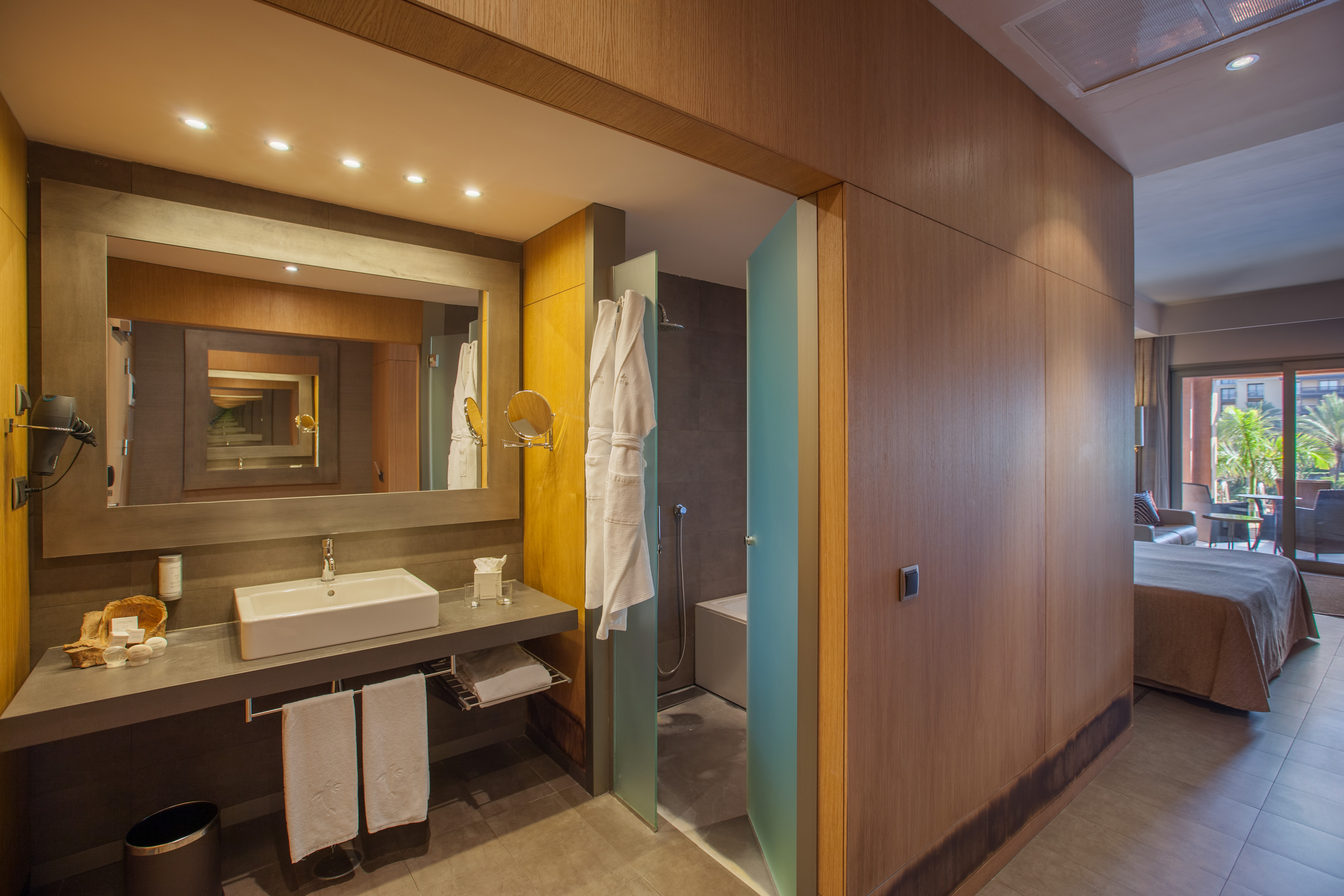 fotos baño habitaciones doble deluxe hotel lopesan baobab