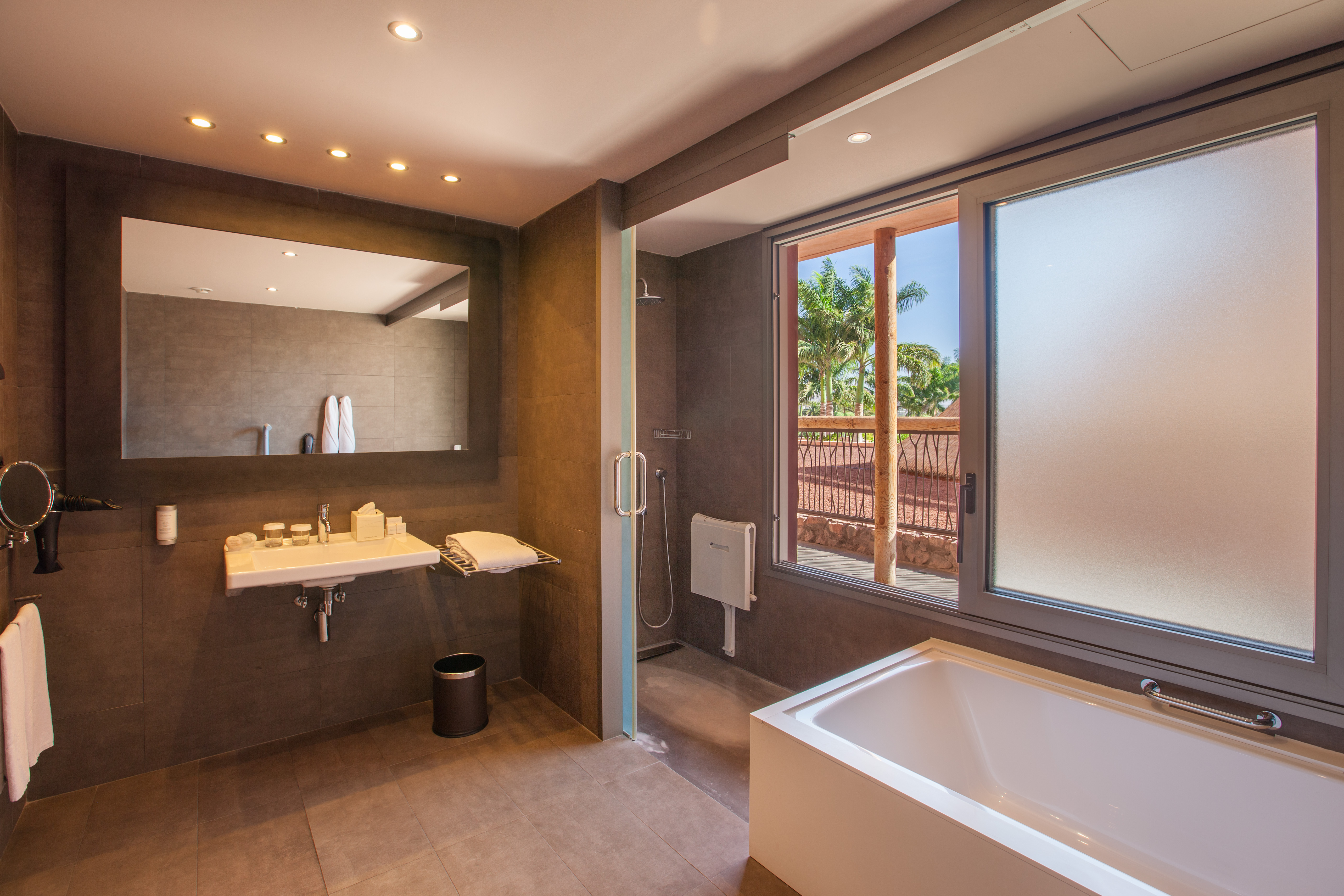 lopesan baobab fotos baño habitaciones doble standar piscina