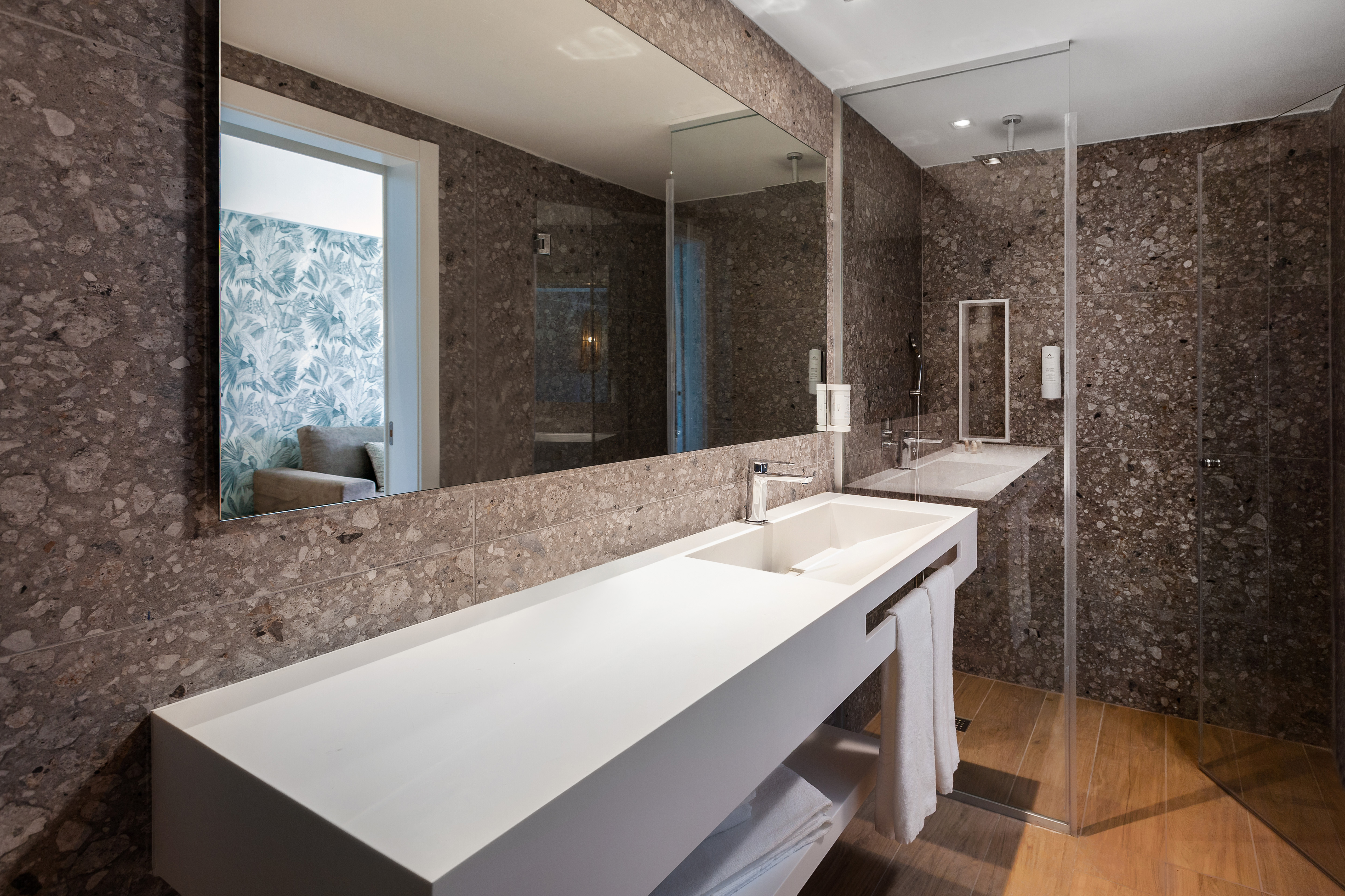 fotos baño habitaciones junior suite hotel kumara serenoa