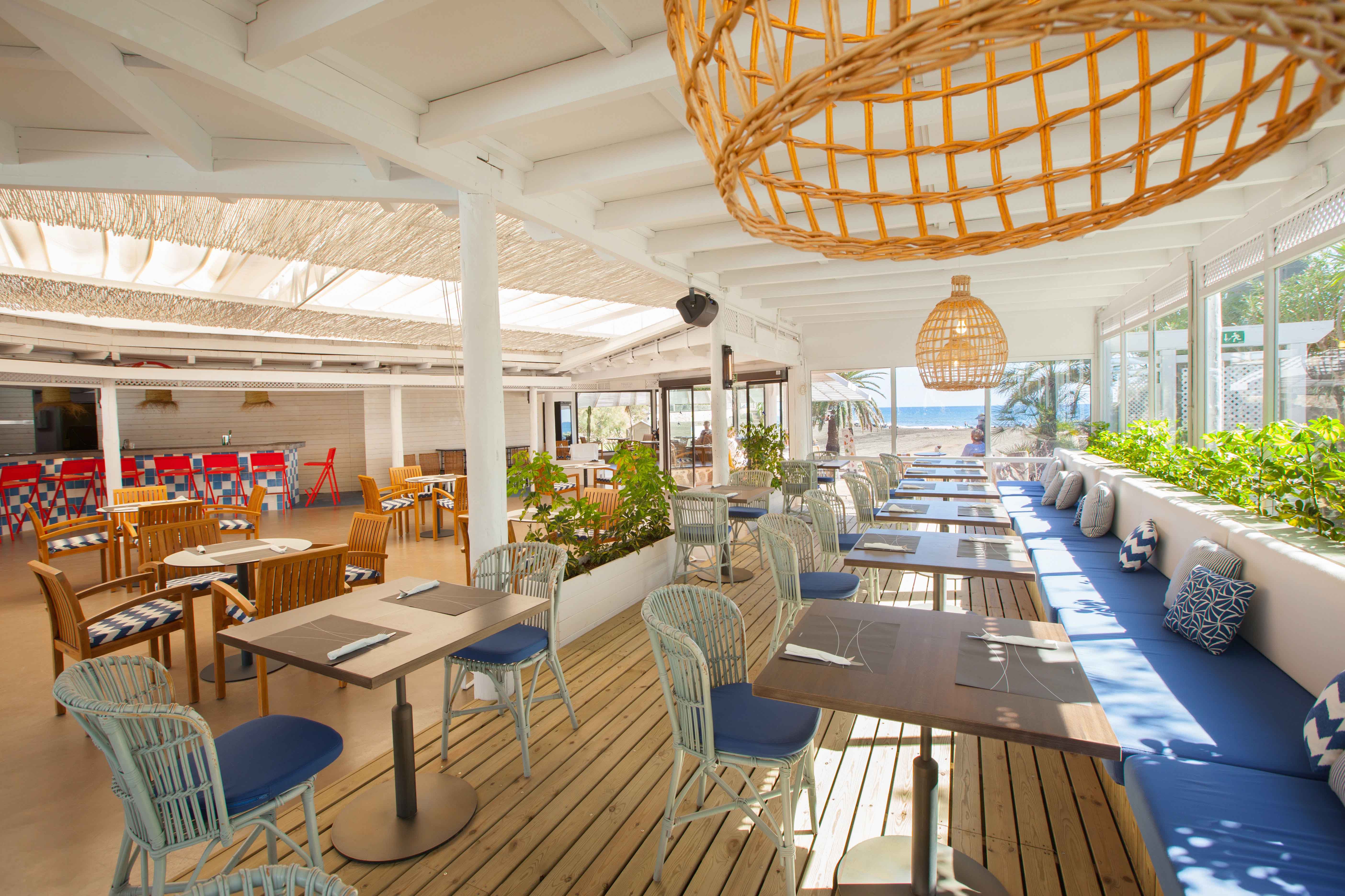bars corallium beach by lopesan gran canaria