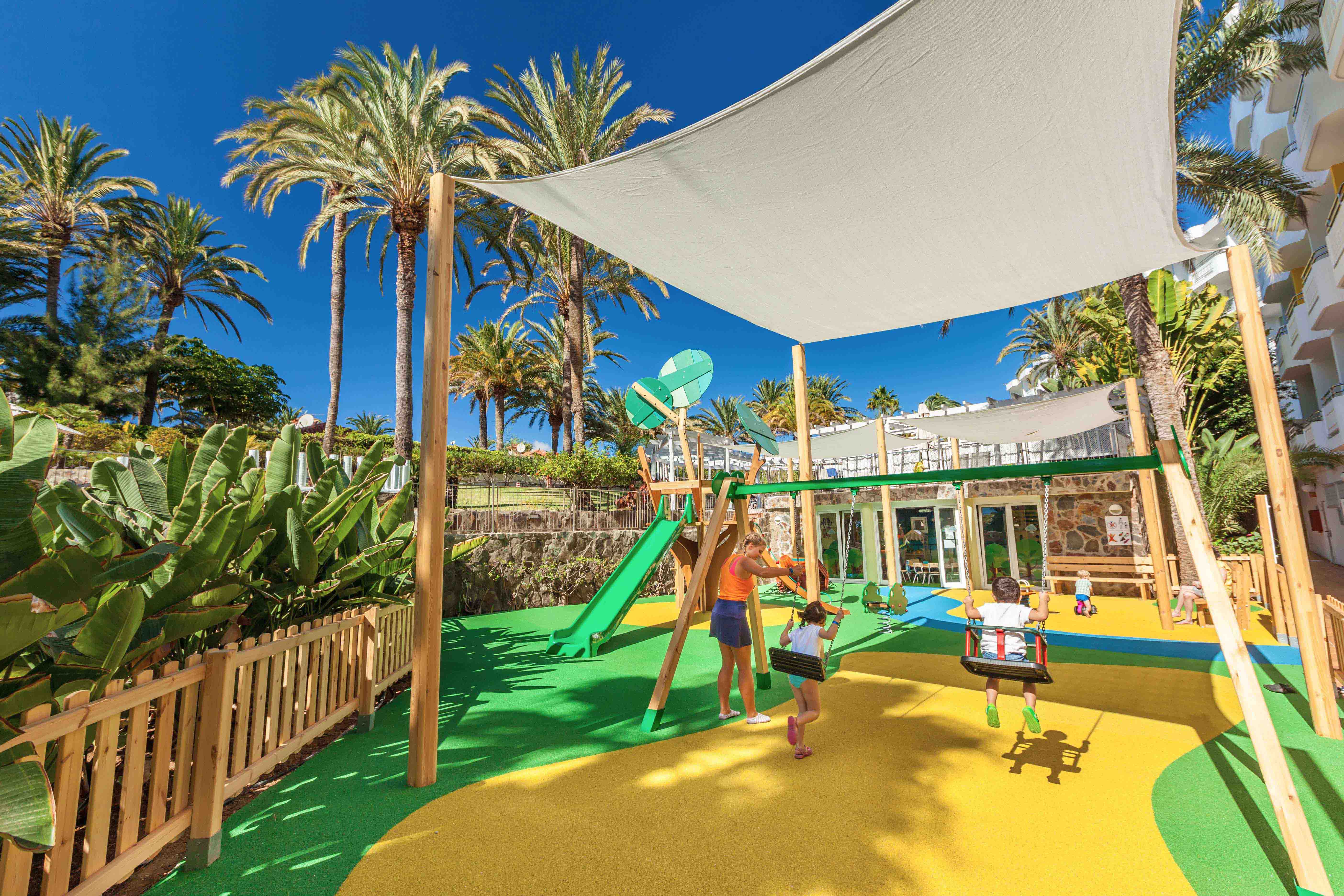 kinderpool bereich aboritos abora catarina by lopesan hotels