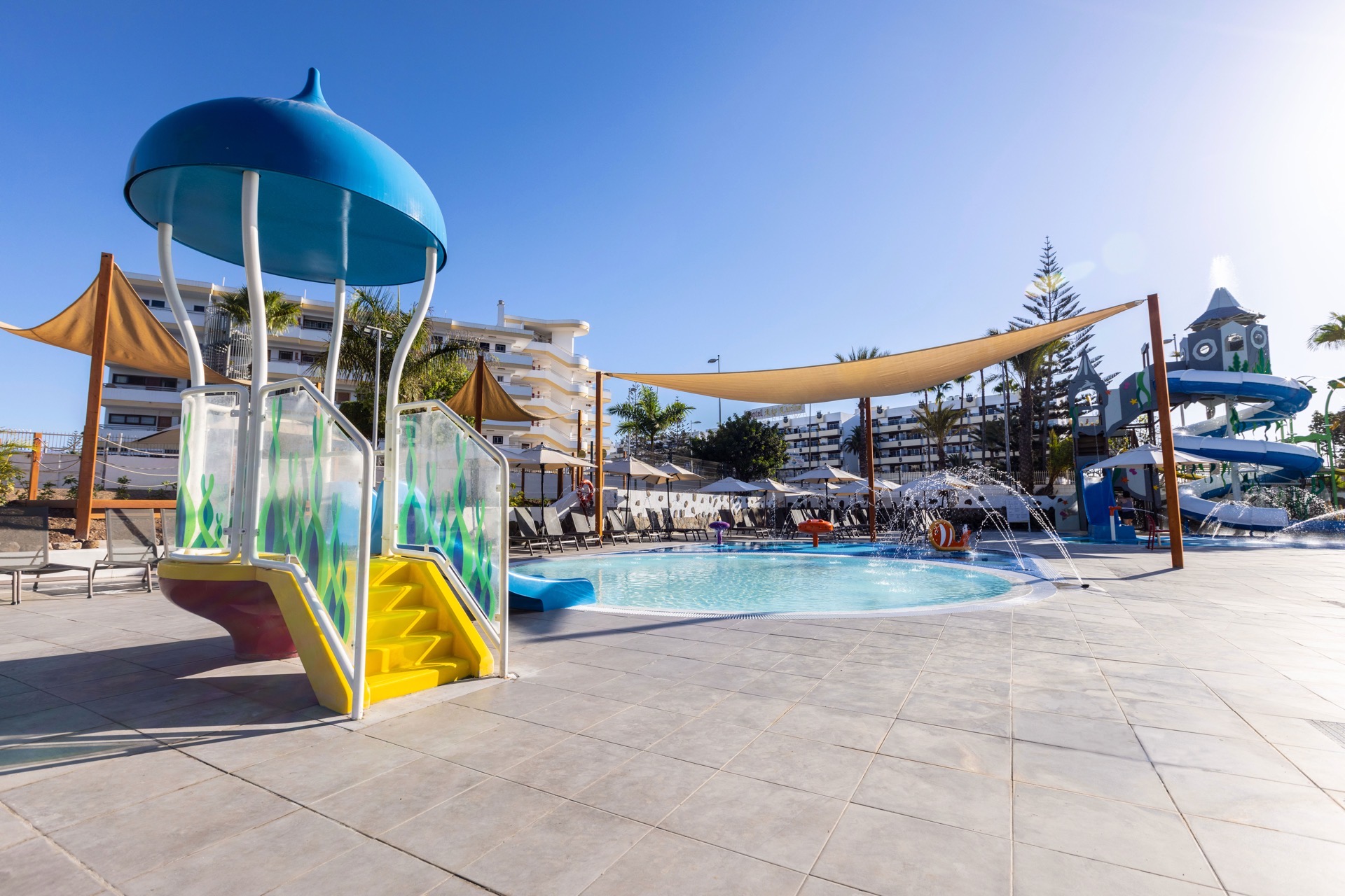 kinderbereich pool abora catarina by lopesan hotels