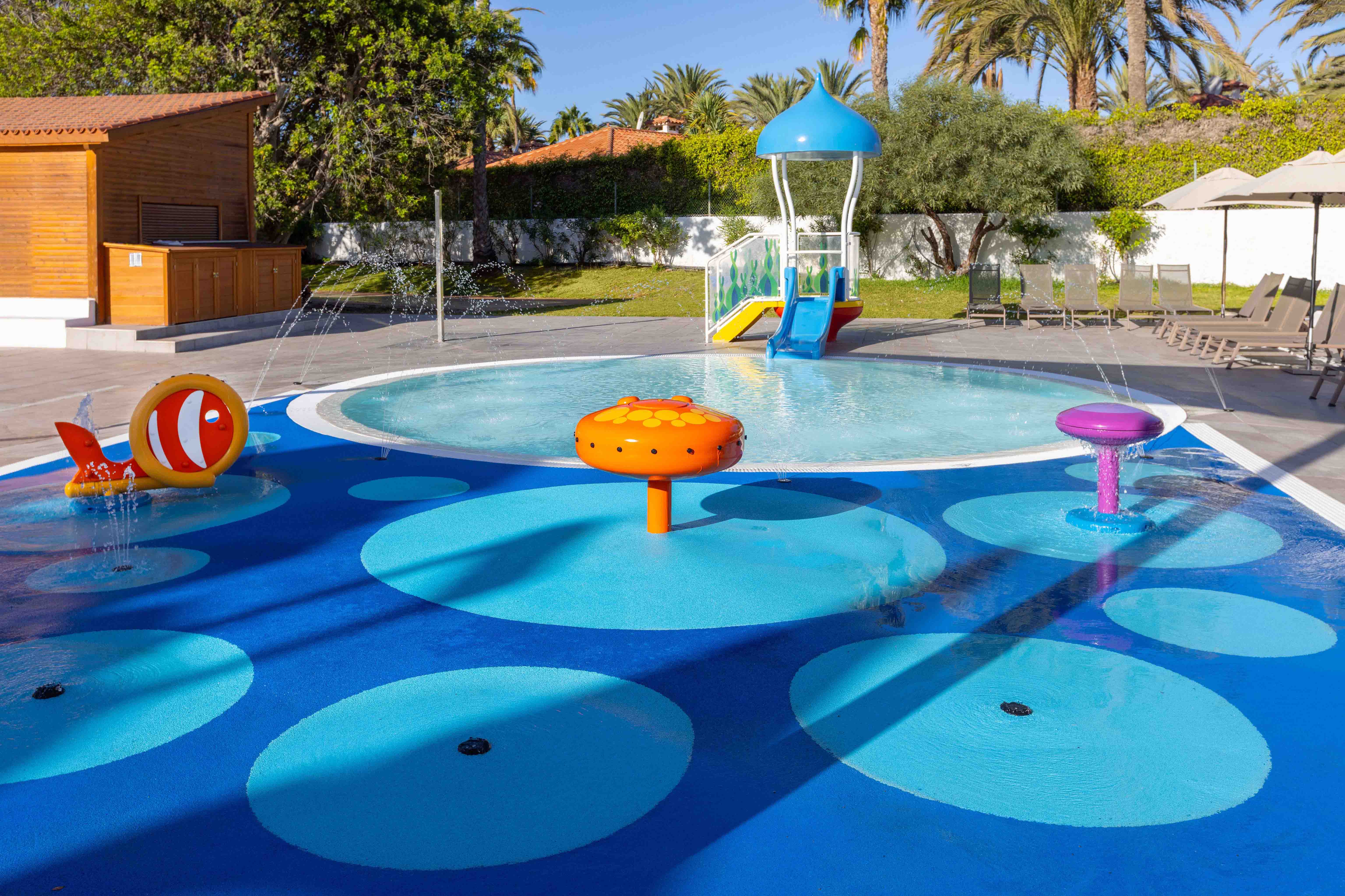 aboritos kinderpool abora catarina by lopesan hotels