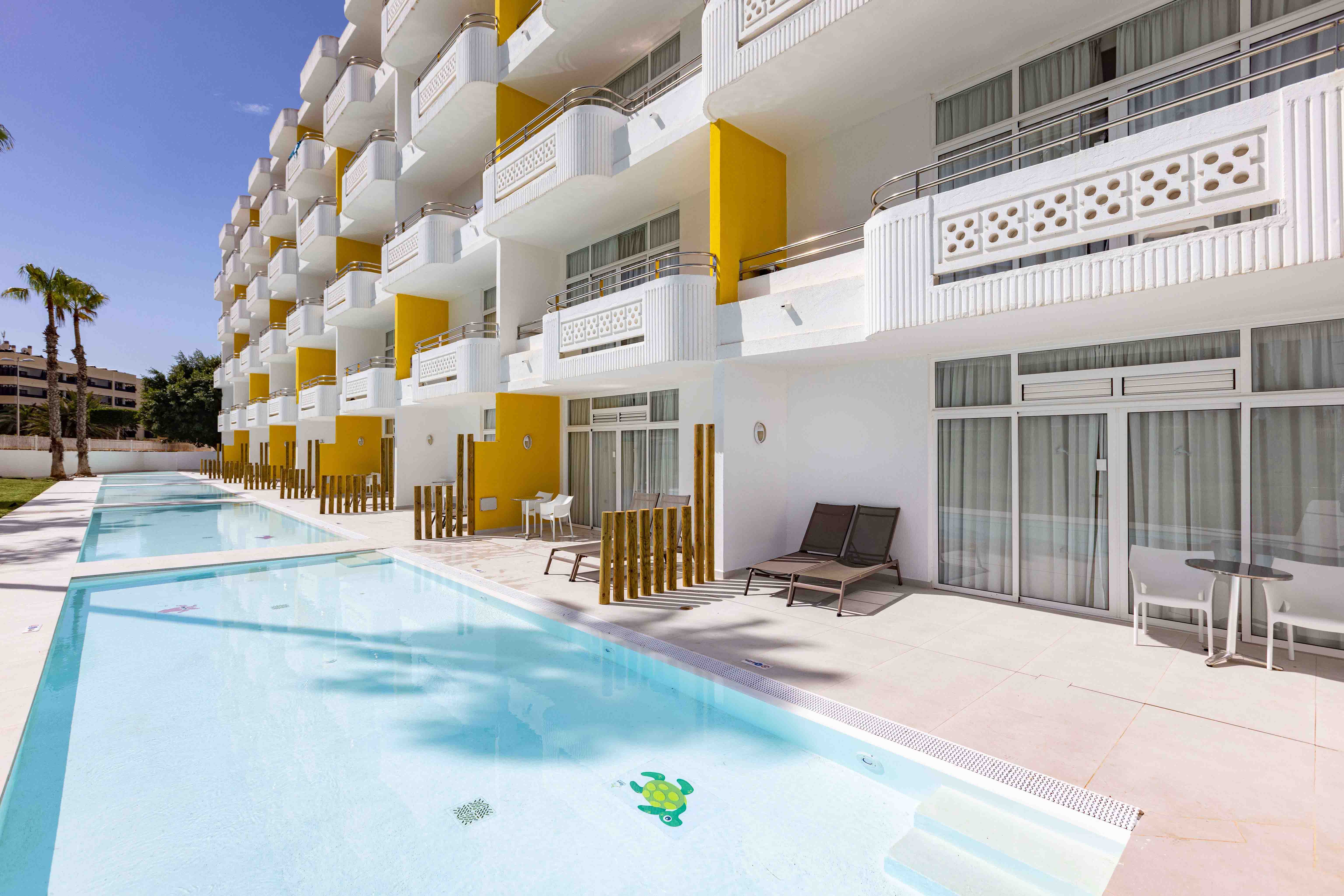 terrasse abora catarina double family pool zimmer