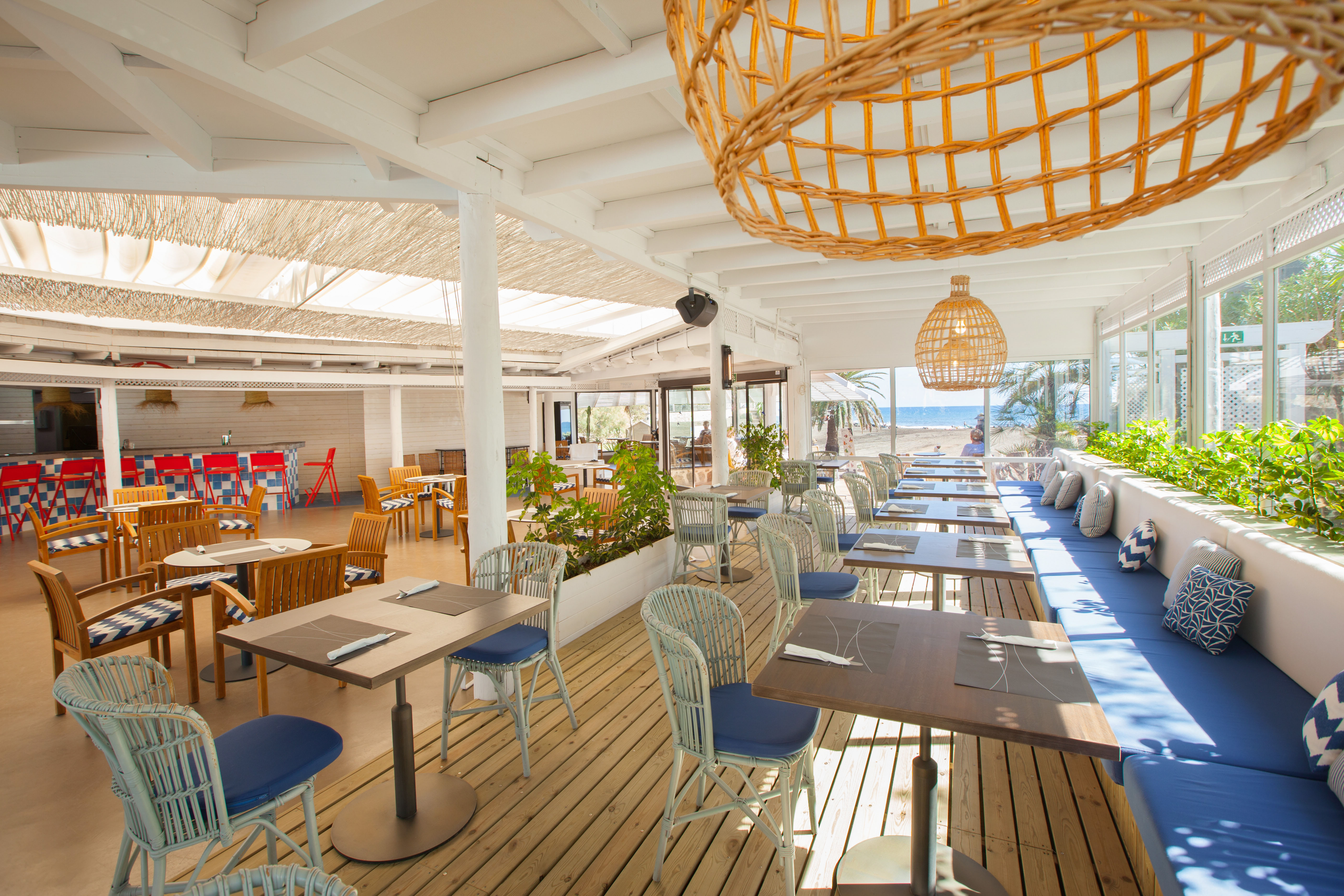 oferta gastronomica hotel corallium beach