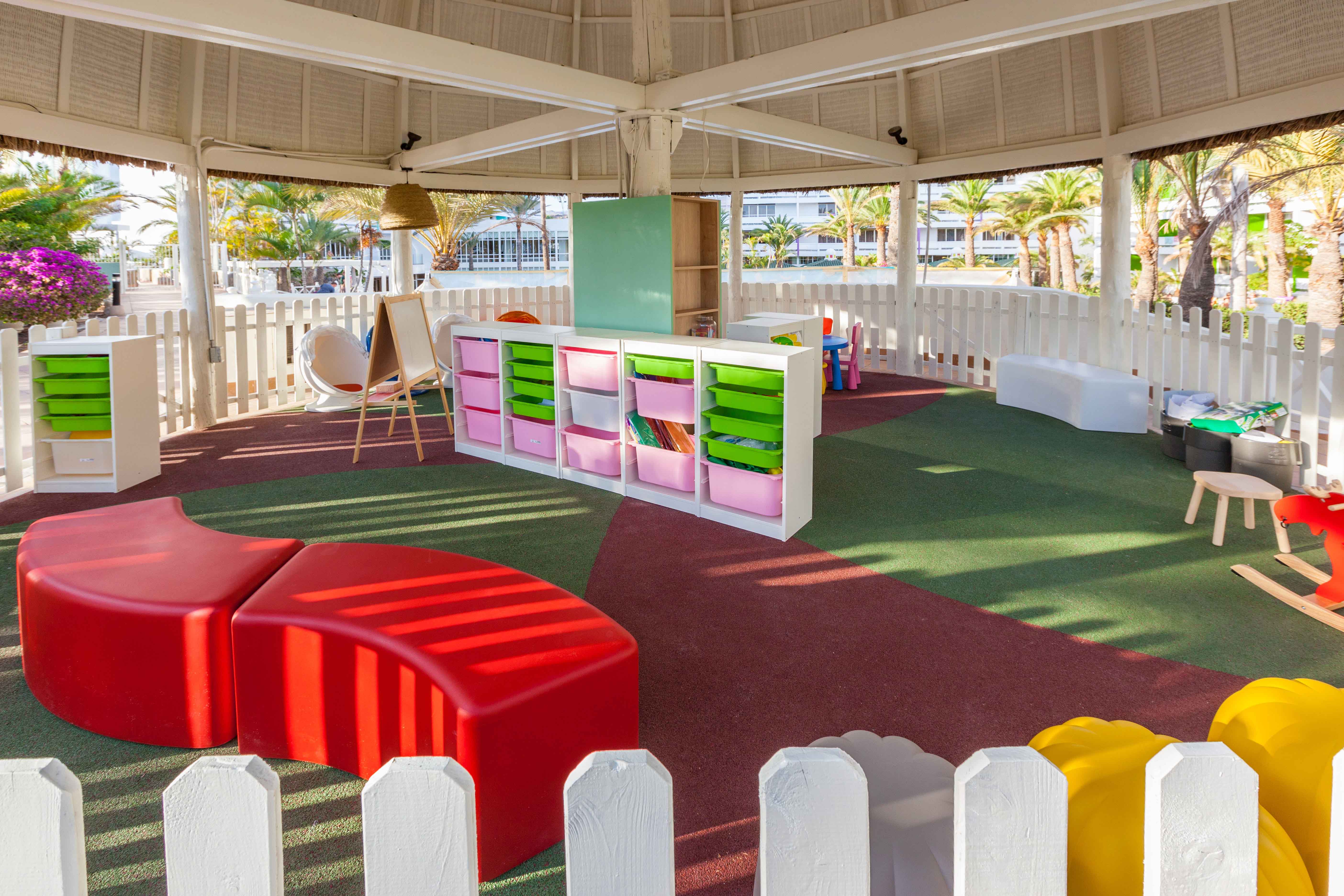 kinderbetreuung bilder und fotos lopesan abora buenaventura by lopesan hotels