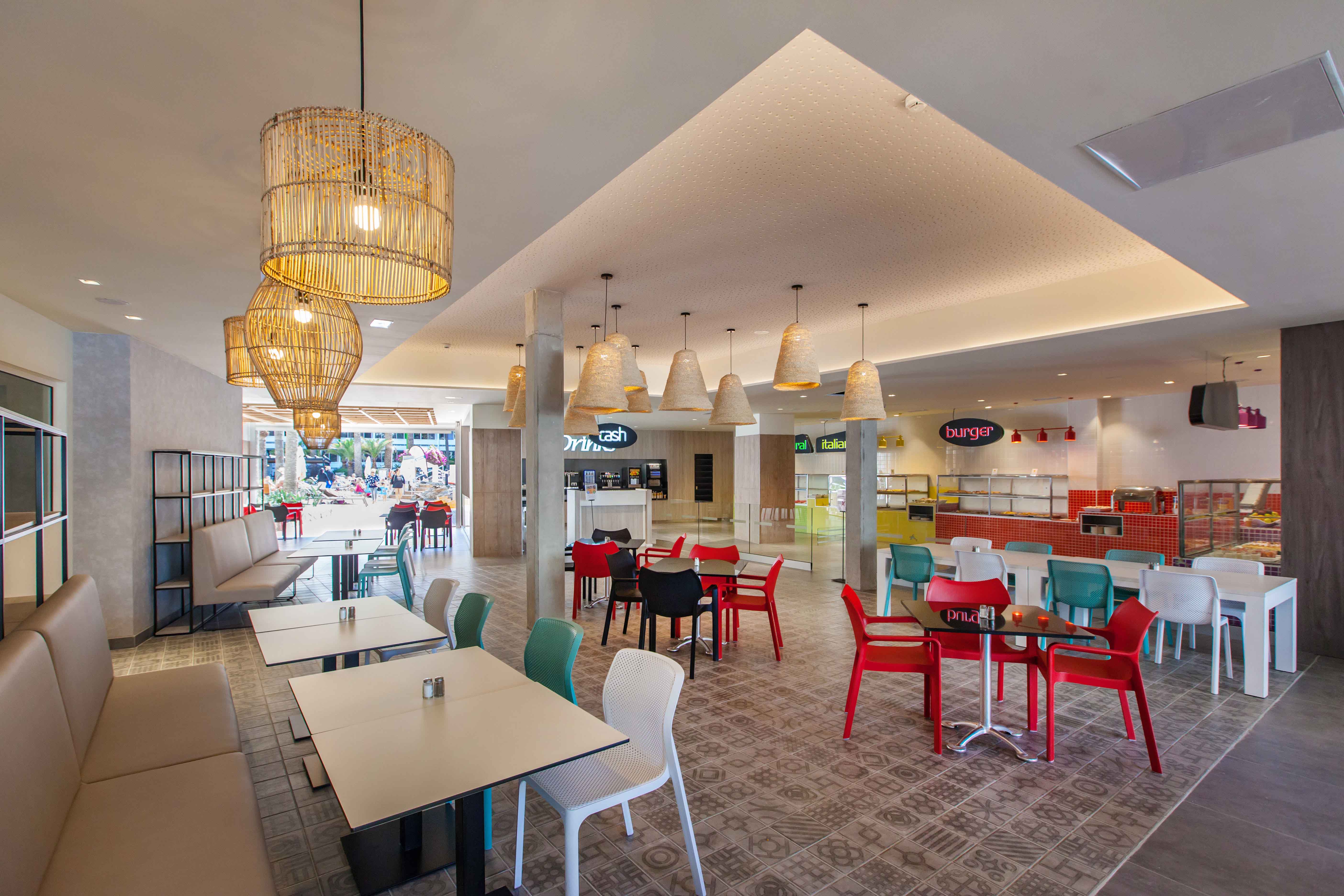 snack-bar hotel abora buenaventura