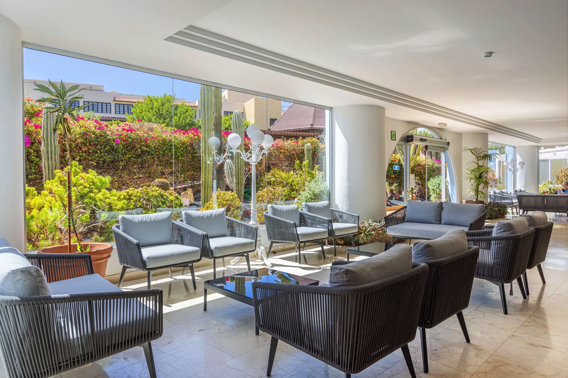 LOBBY_1