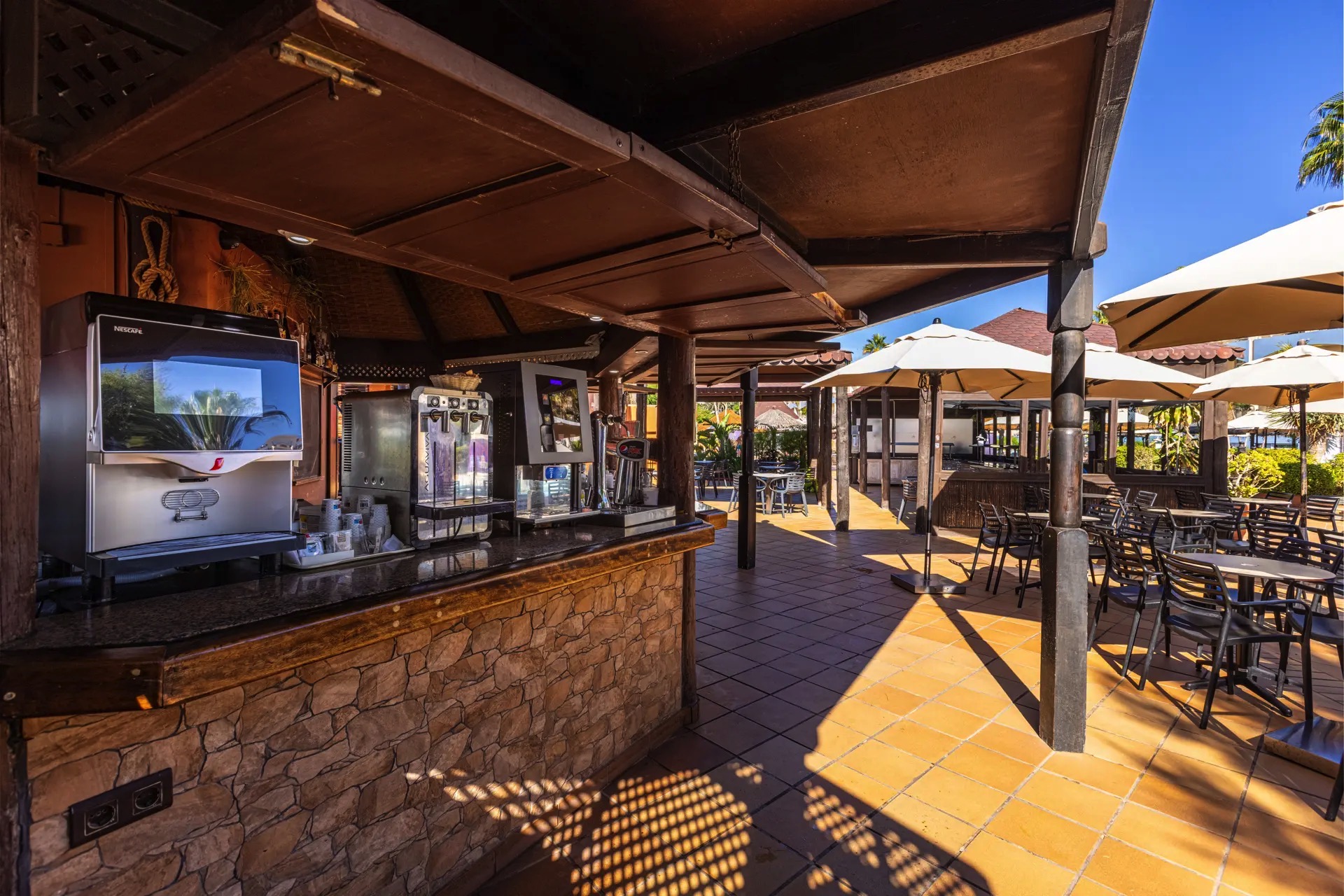 POOL_BAR_3