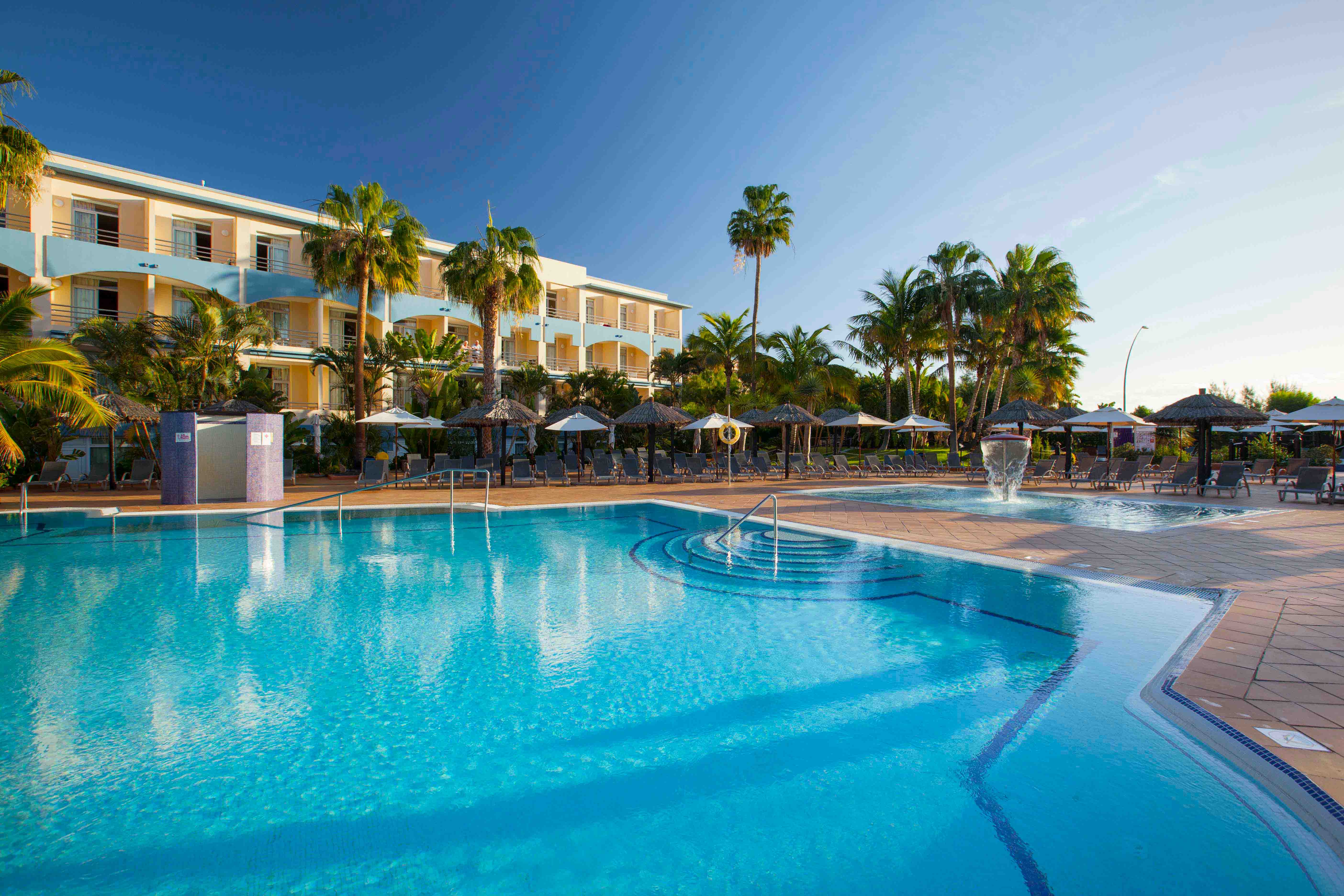 SWIMMING POOL_8