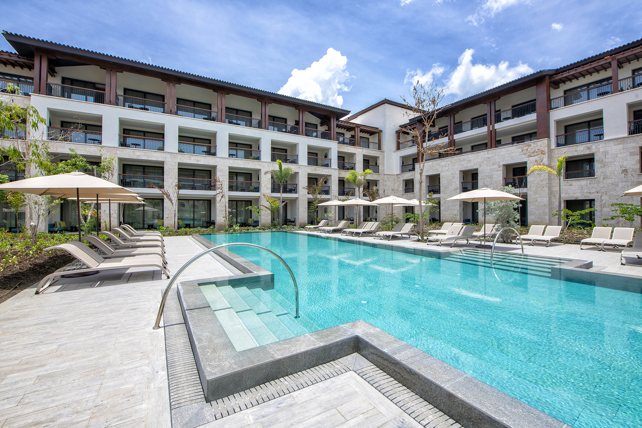 exterior piscina lopesan costa bávaro fotos