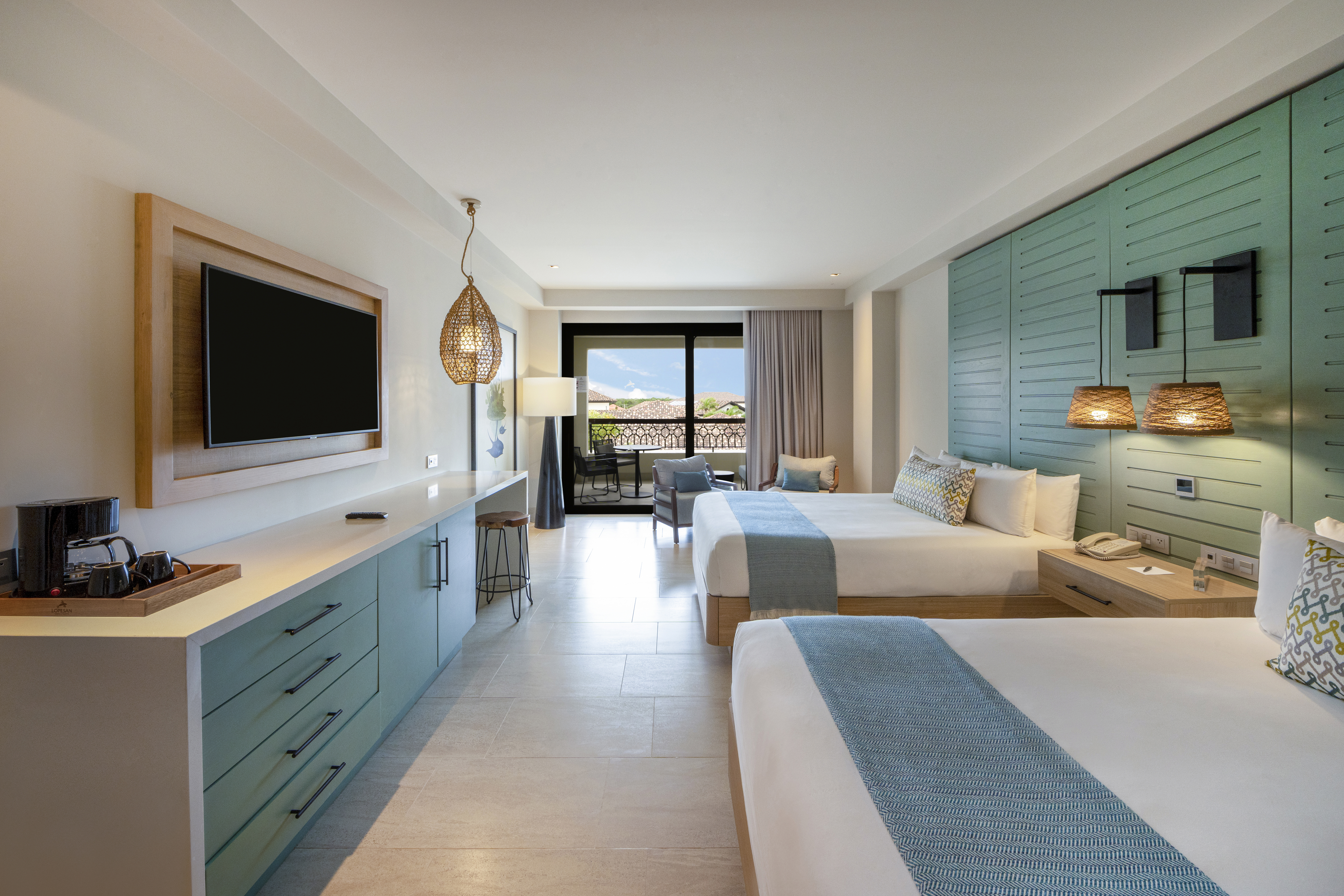 fotos habitaciones lopesan costa bavaro resort queen economy