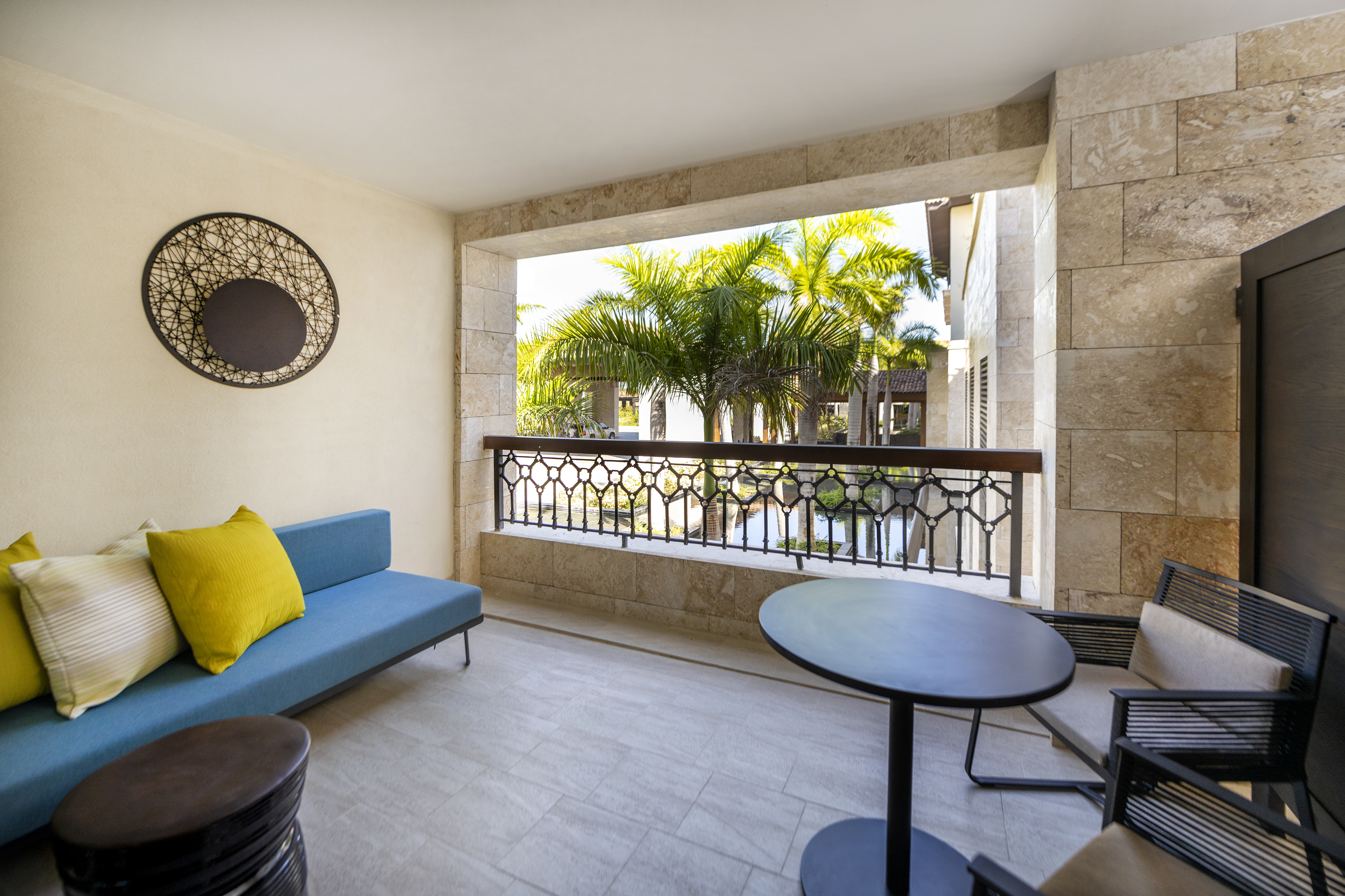 fotos terraza habitaciones lopesan costa bavaro resort suite two bedroom