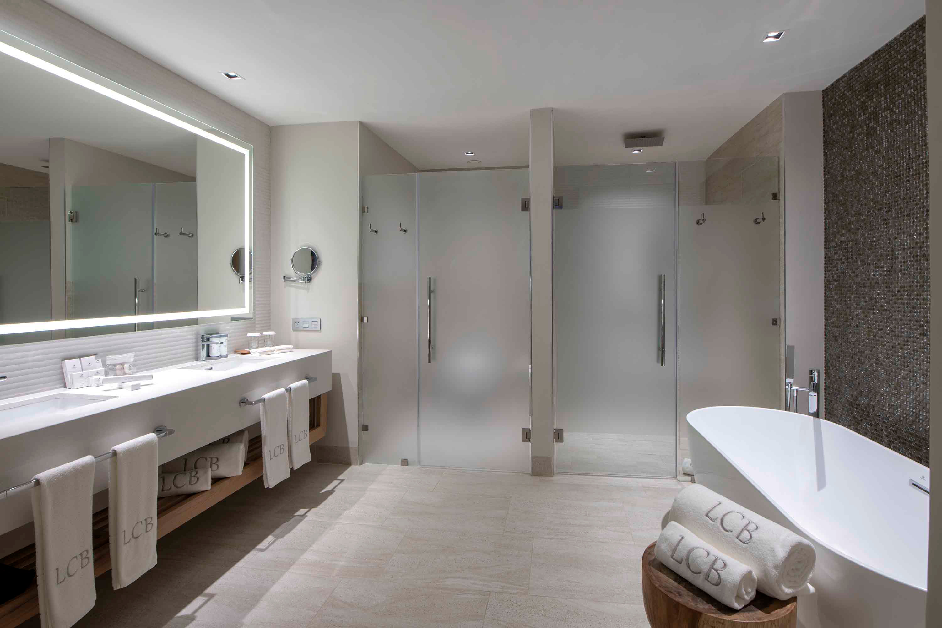 baño unique suite ocean view one bedroom resort lopesan costa bavaro