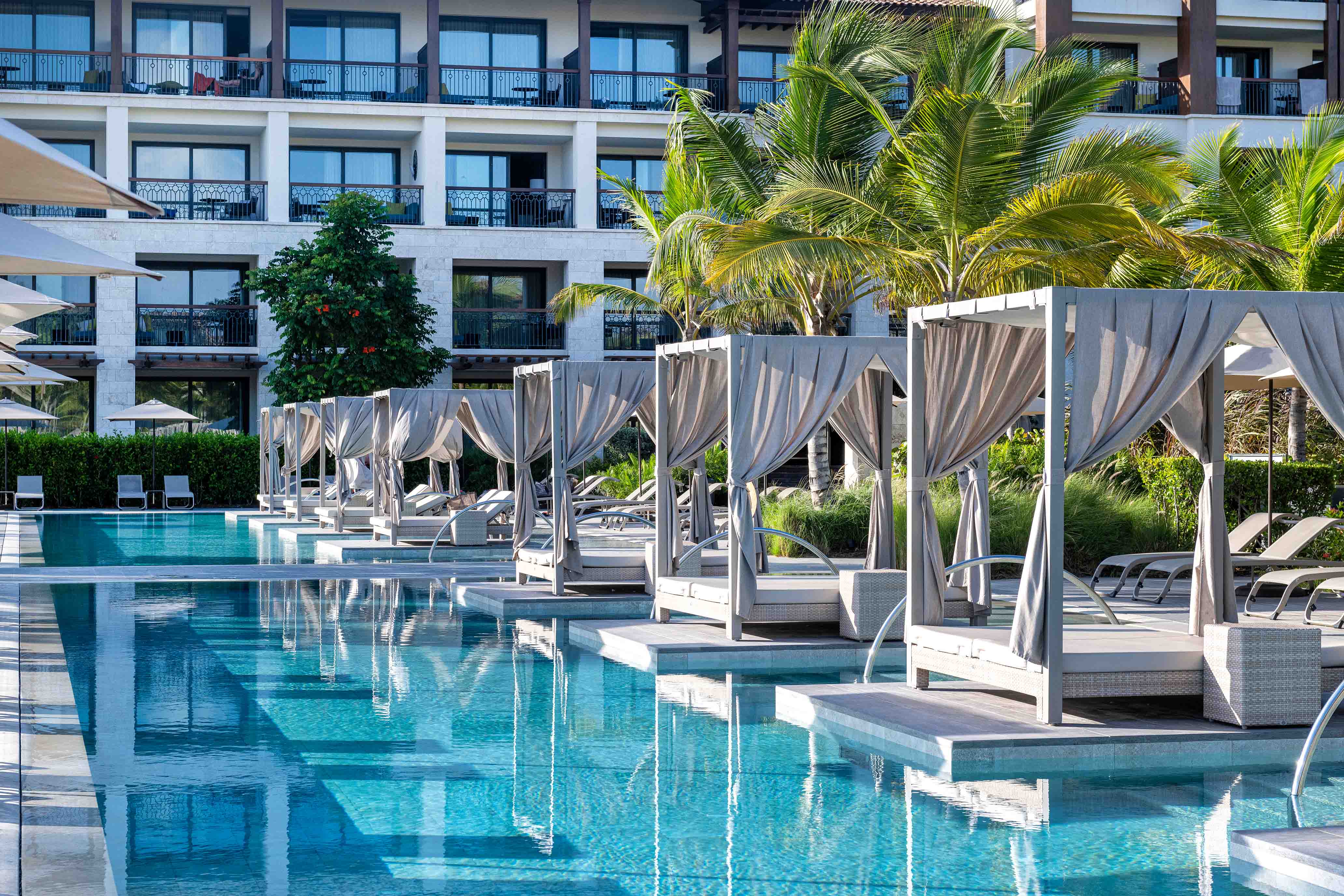 hängemattenbereich caribbean-pool lopesan costa bávaro spa & casino