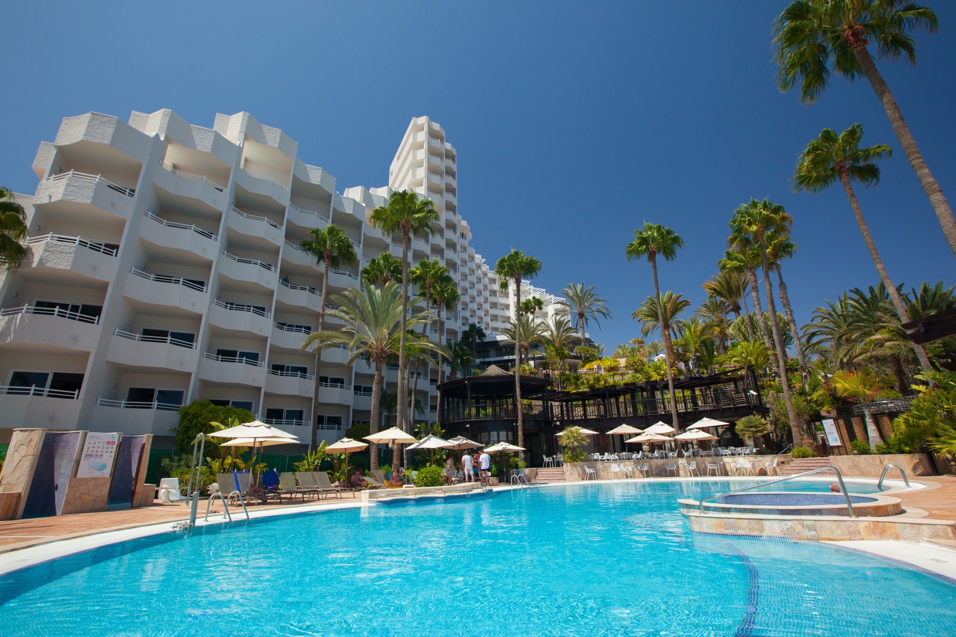 18. BRISA POOL (3)