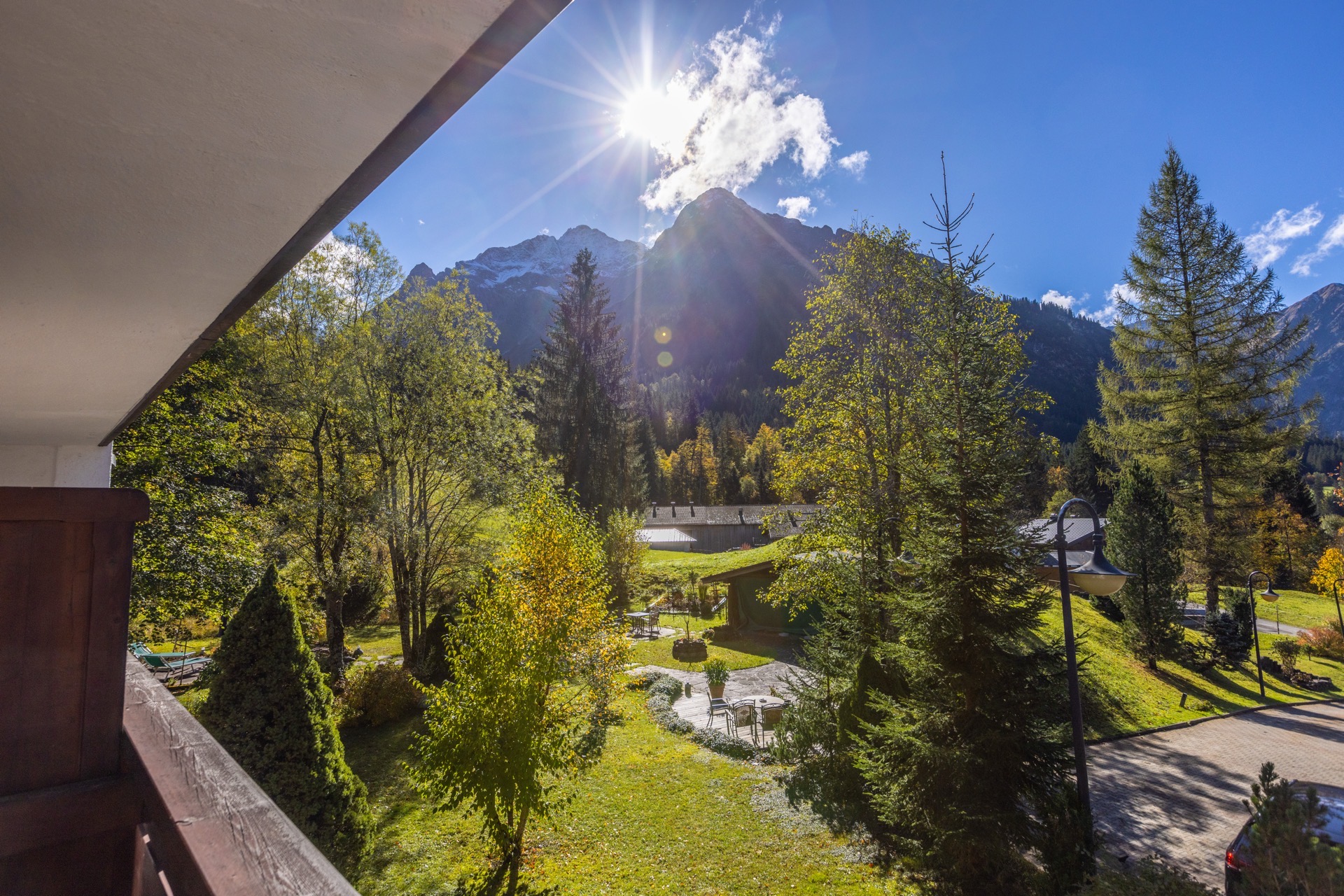 terraza habitación doble estándar montaña hotel ifa alpenhof wildental
