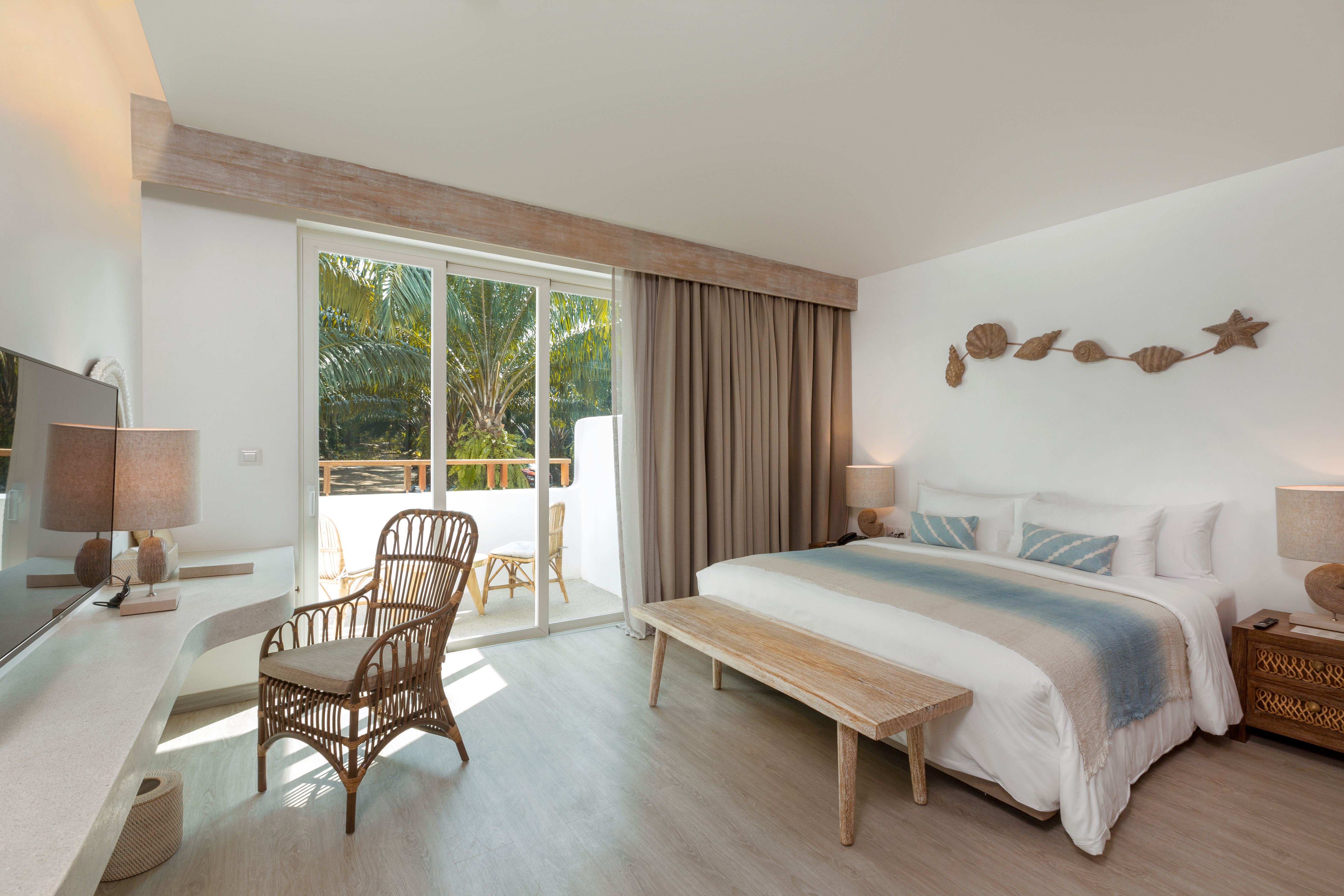 lopesan eden beach