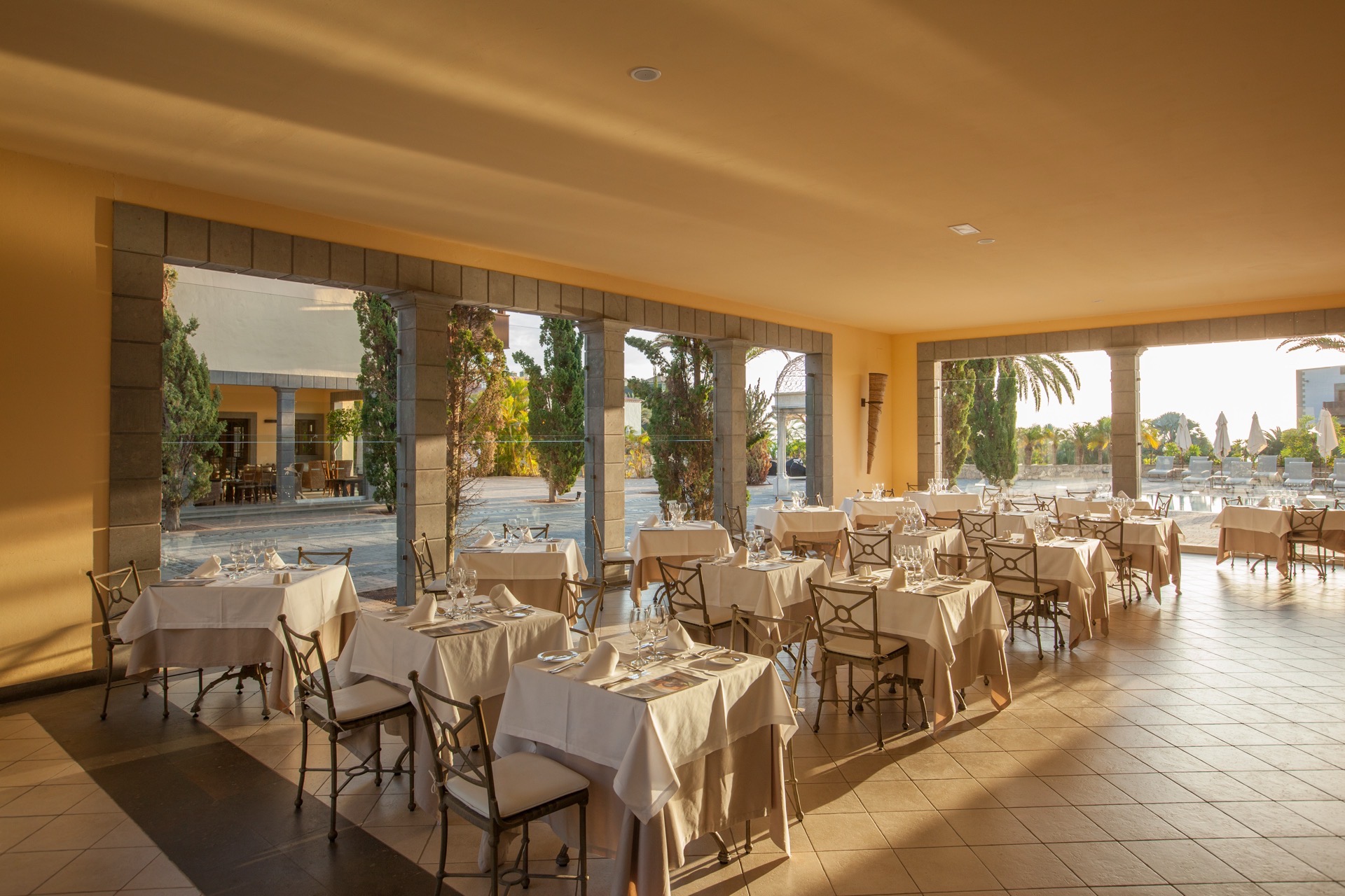 innenbereich la plaza buffet villa del conde