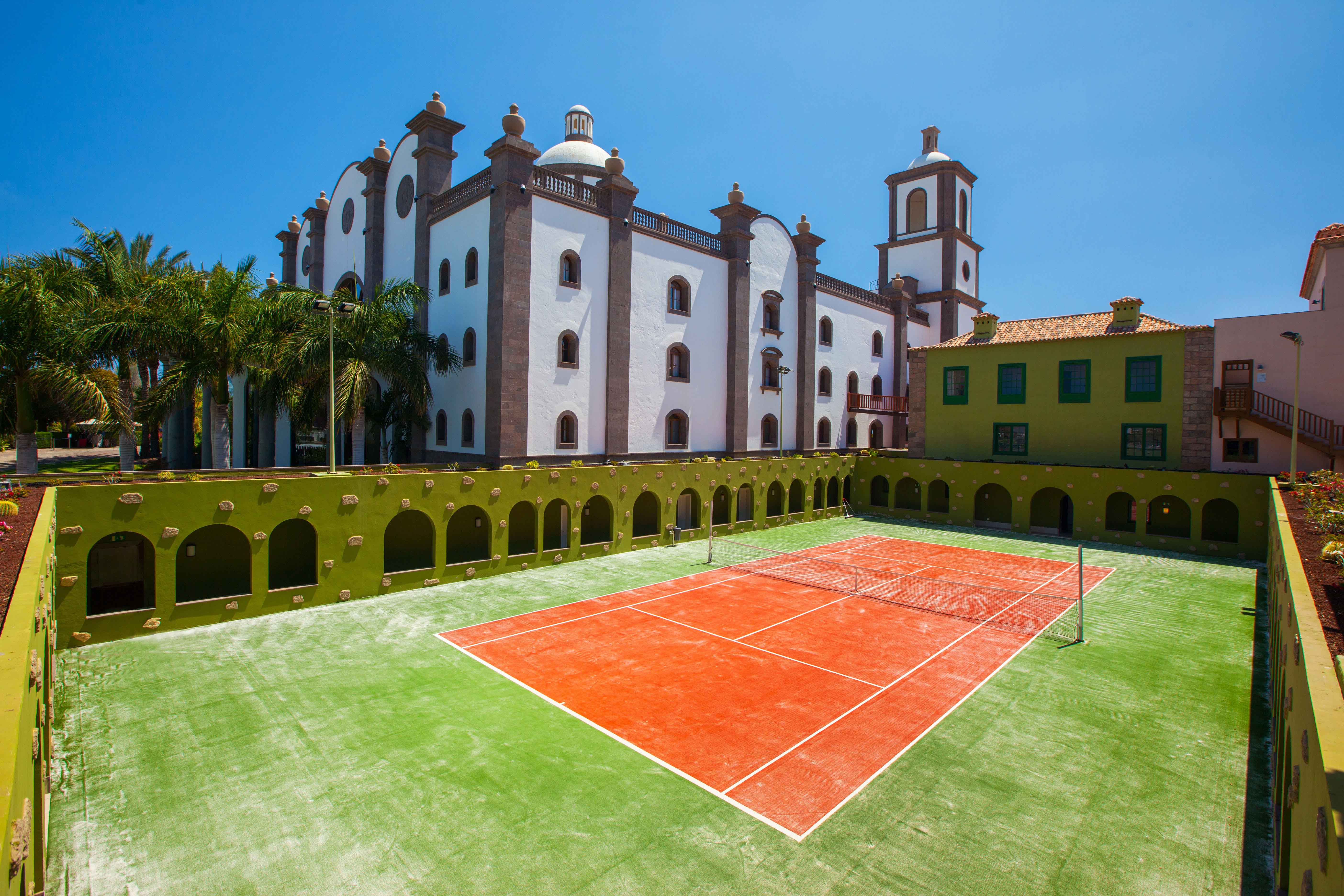 bilder und fotos hotel lopesan villa del conde padelbereich