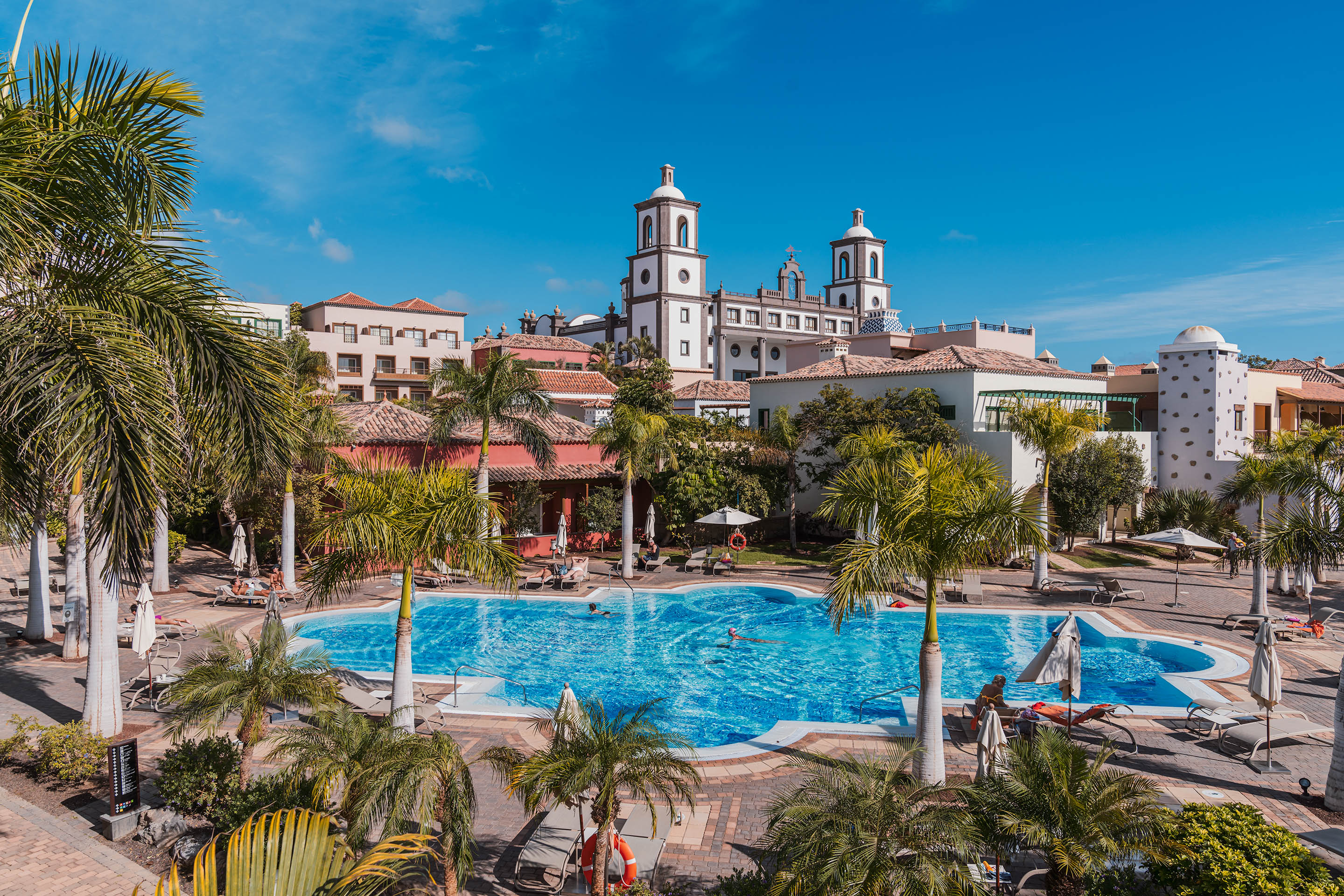galeria de imágenes zona piscina hotel lopesan villa del conde