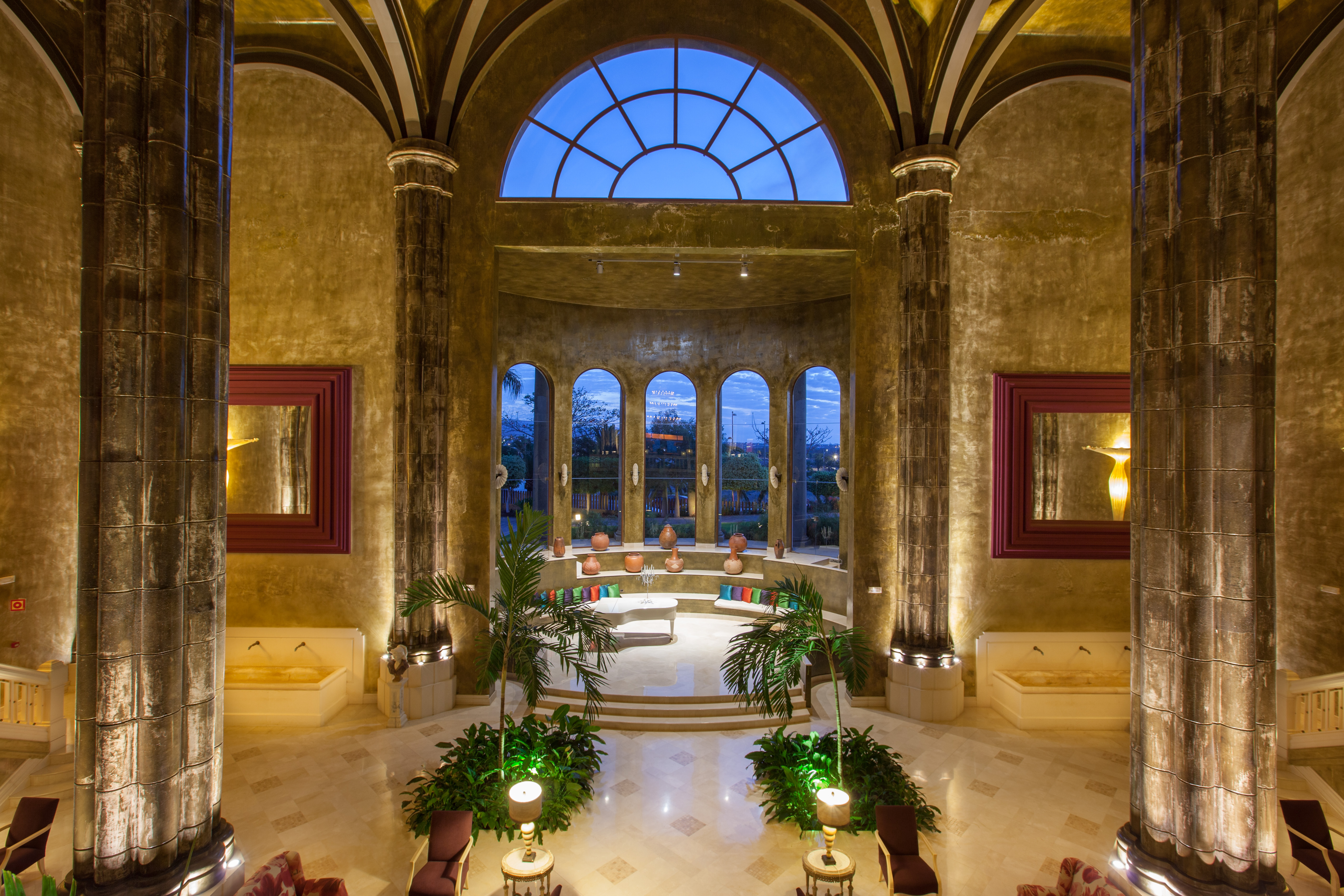 galeria de imágenes entrada hotel lopesan villa del conde