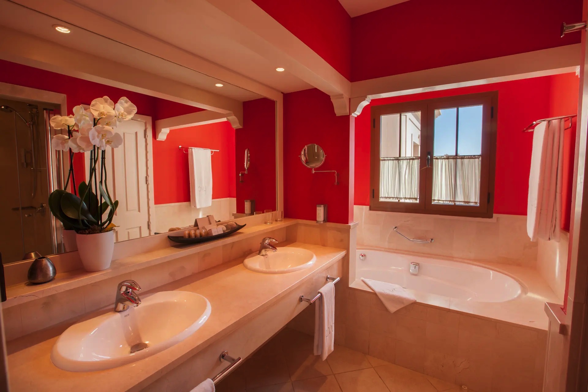 baño royal suite resort lopesan villa del conde
