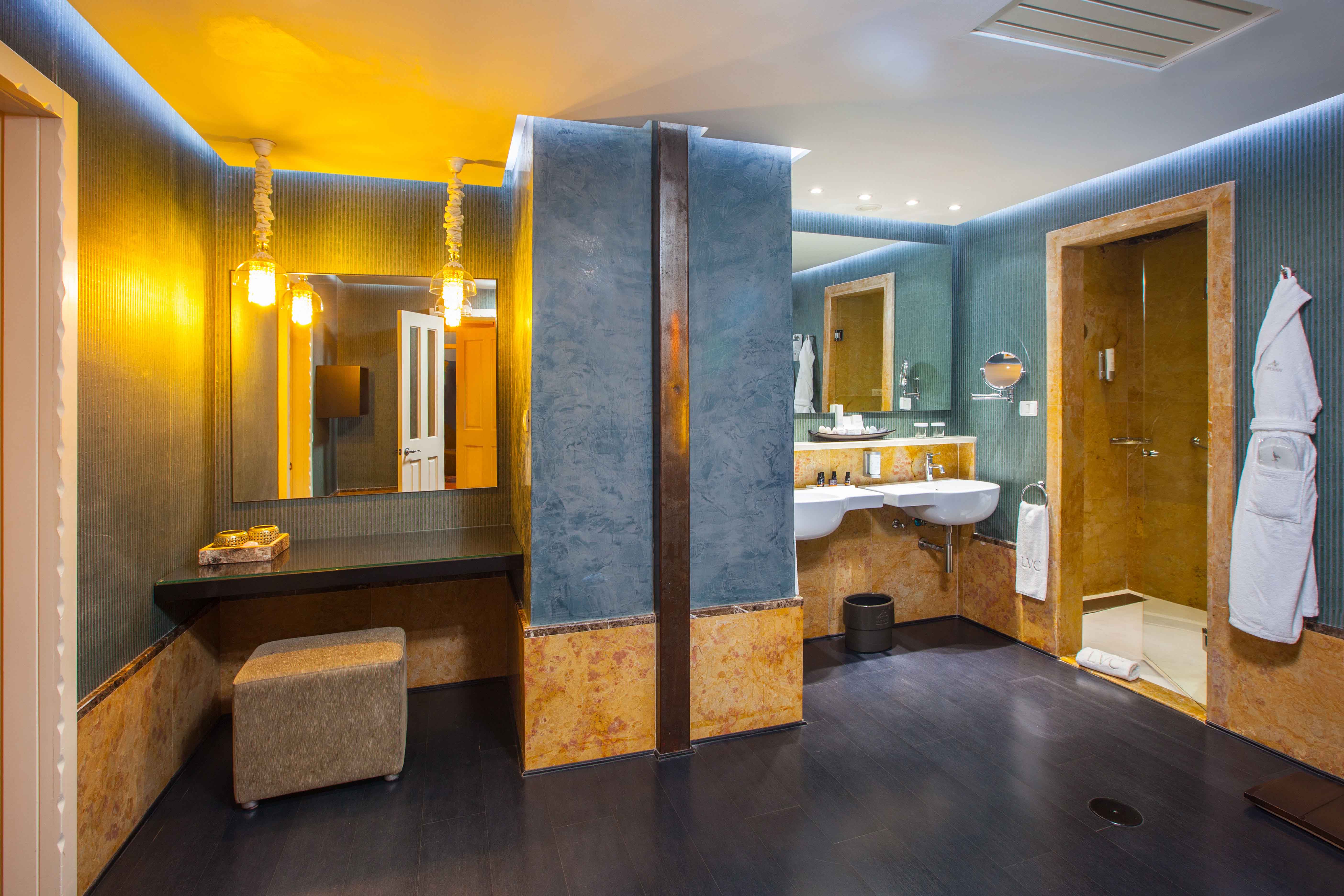 badezimmer superior suite resort lopesan villa del conde