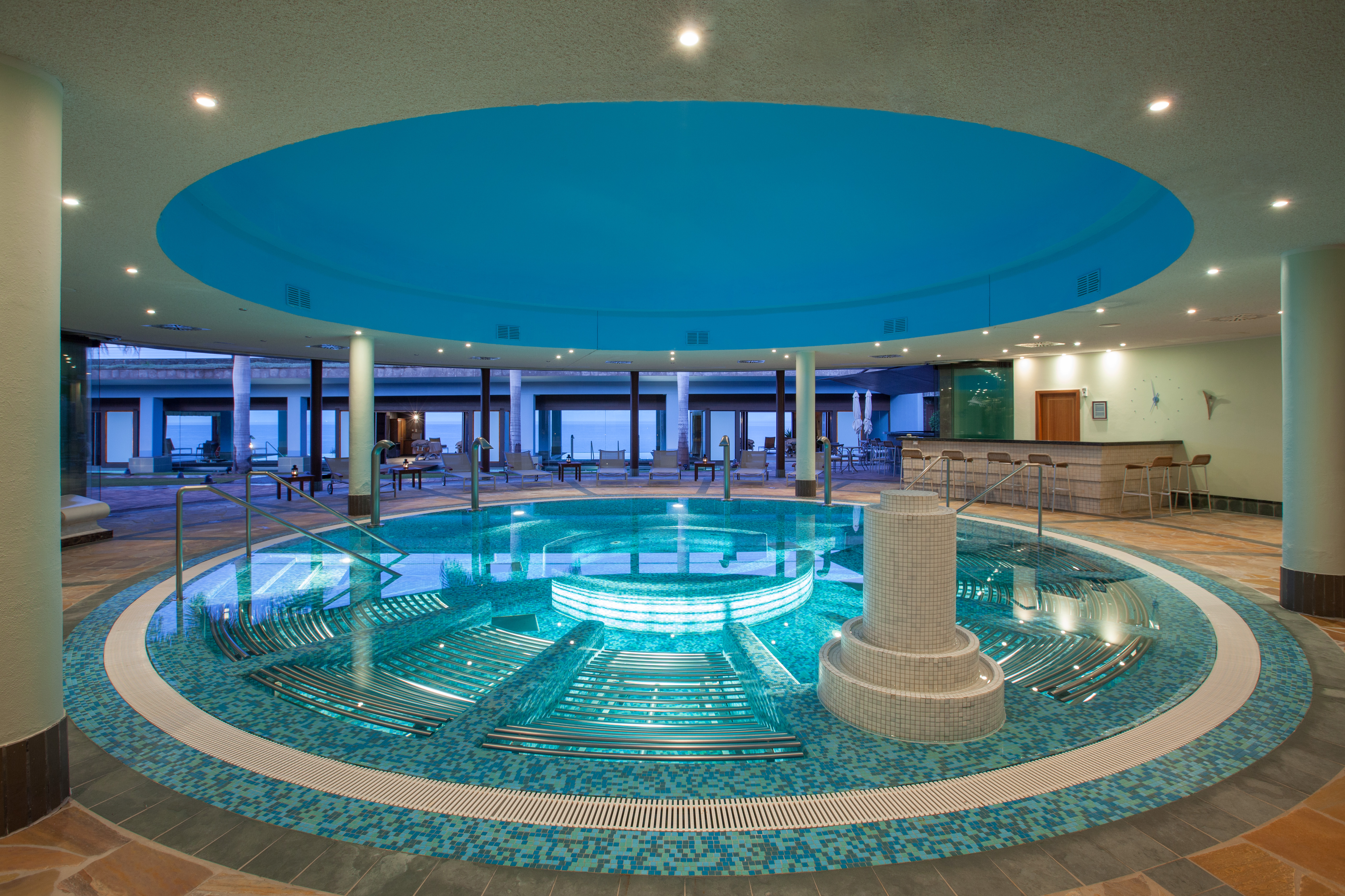 fotos piscina hidromasaje hotel lopesan villa del conde