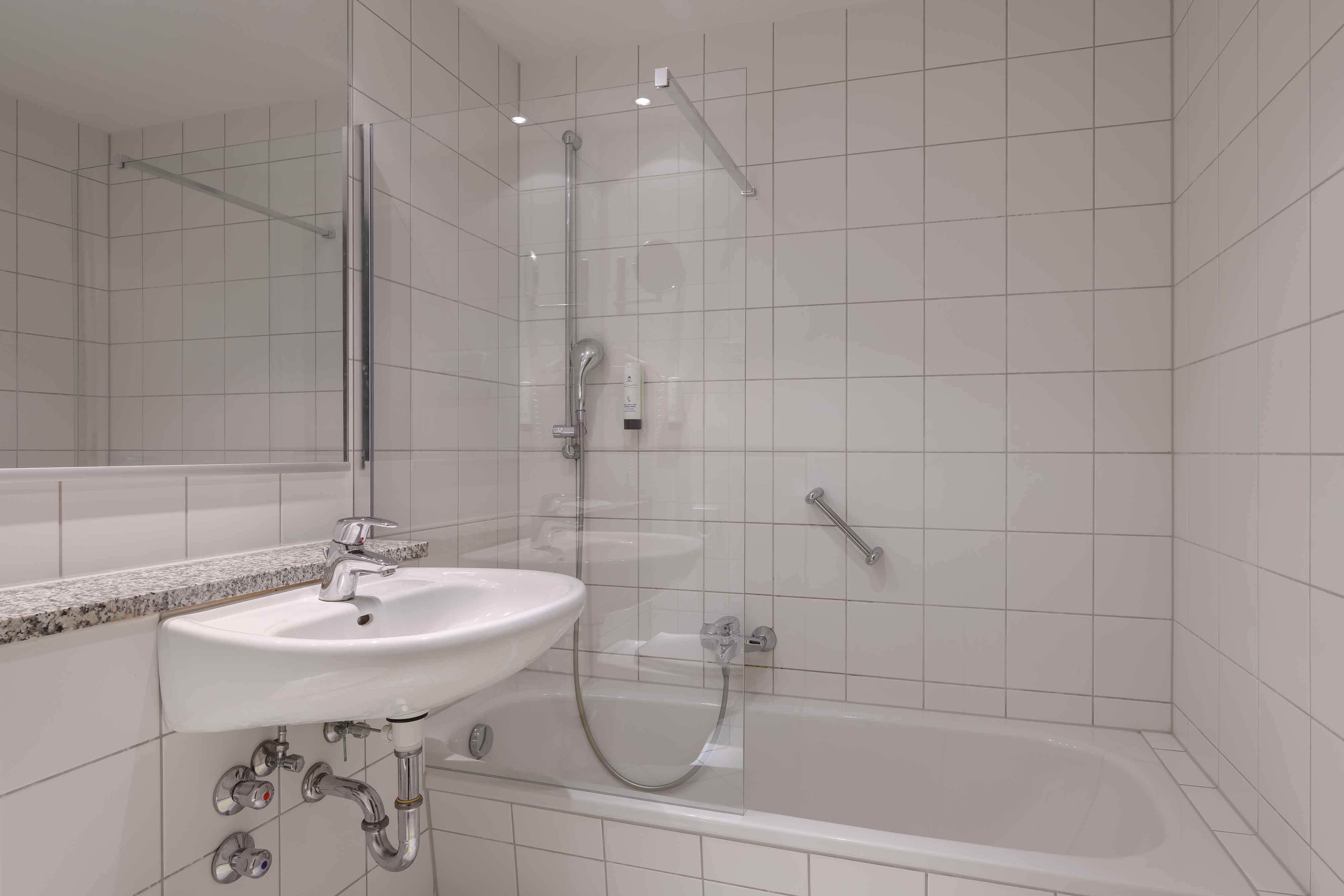 baño junior suite hotel ifa rugen