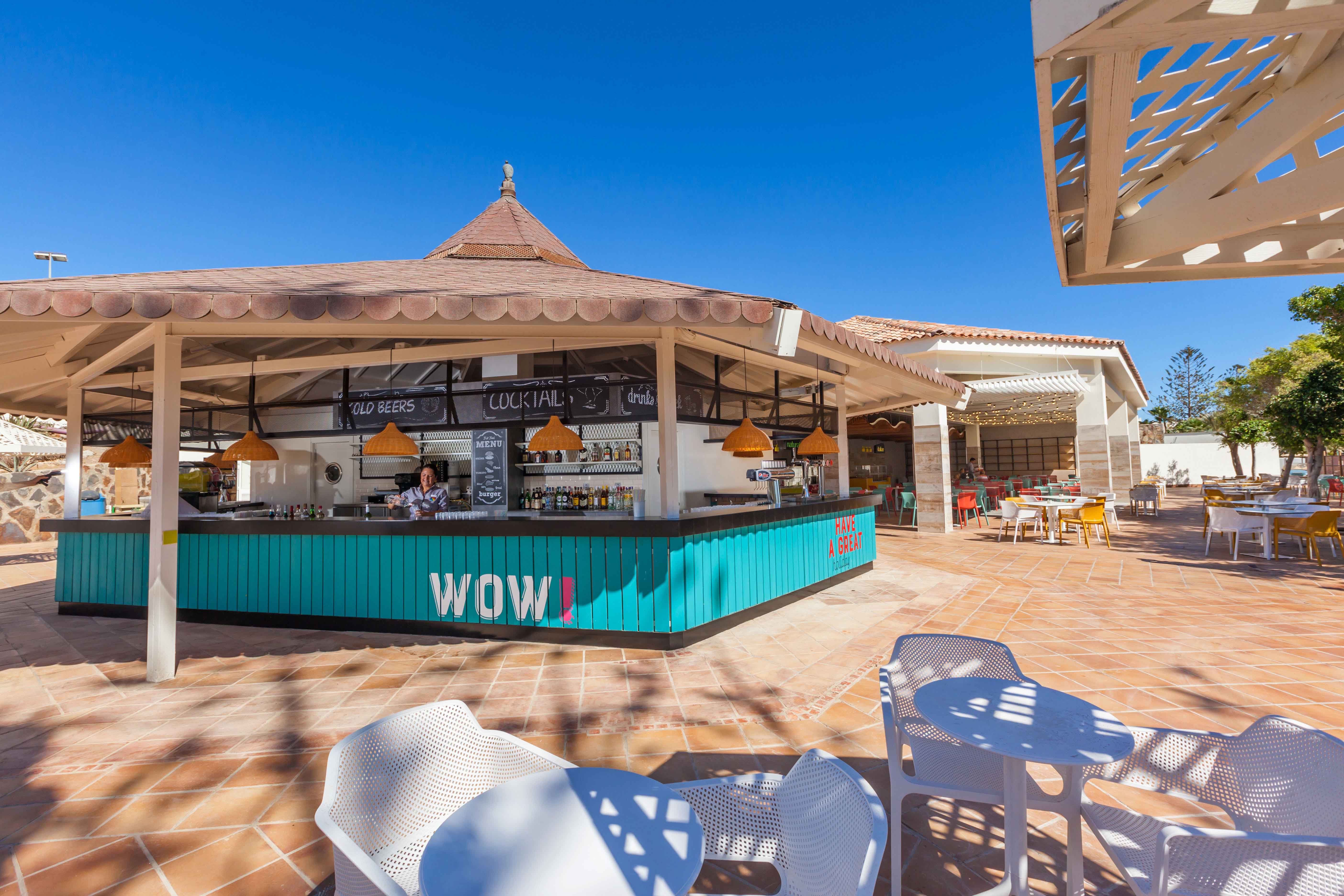 bars abora interclub atlantic by lopesan