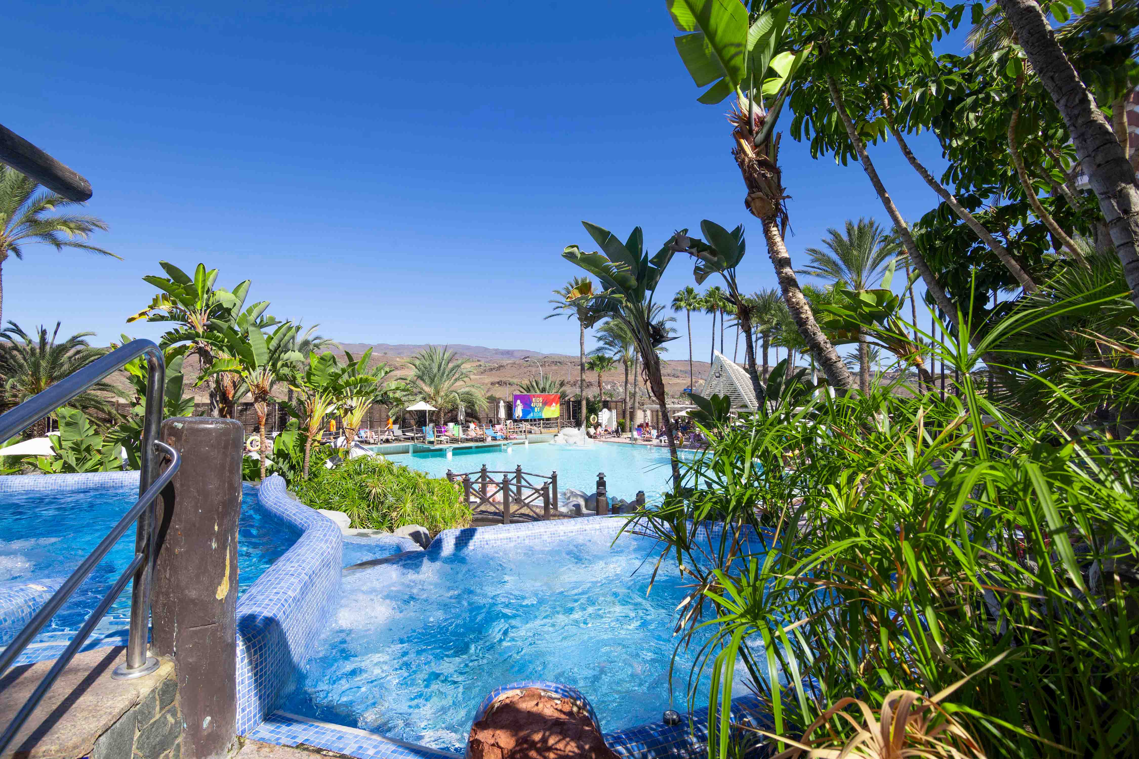 whirlpool bereich pools abora continental by lopesan hotels