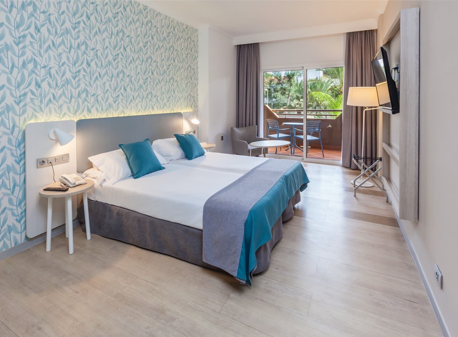 angepasstes doppelzimmer standard hotel abora continental