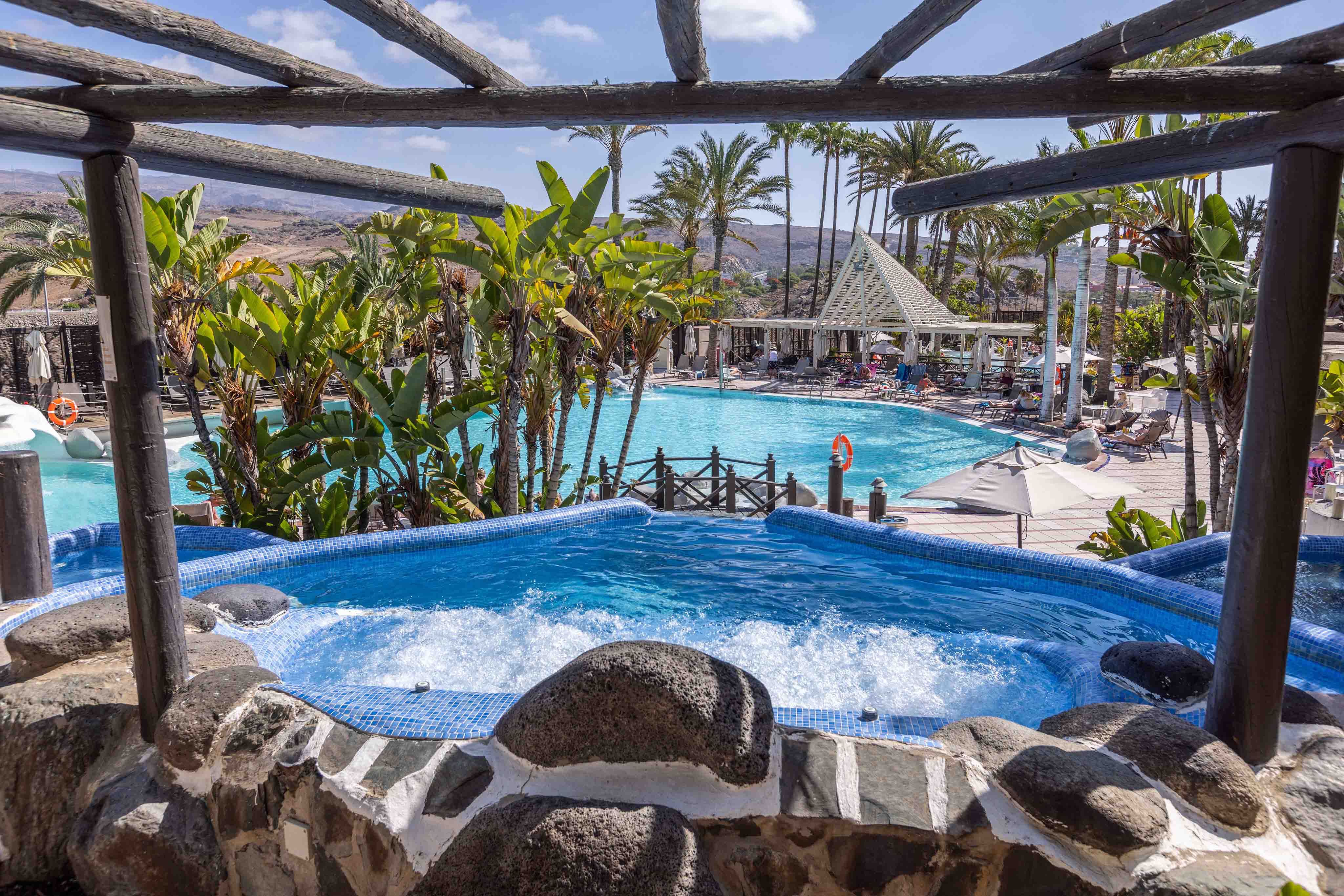 whirlpool-aussicht pools abora continental by lopesan hotels